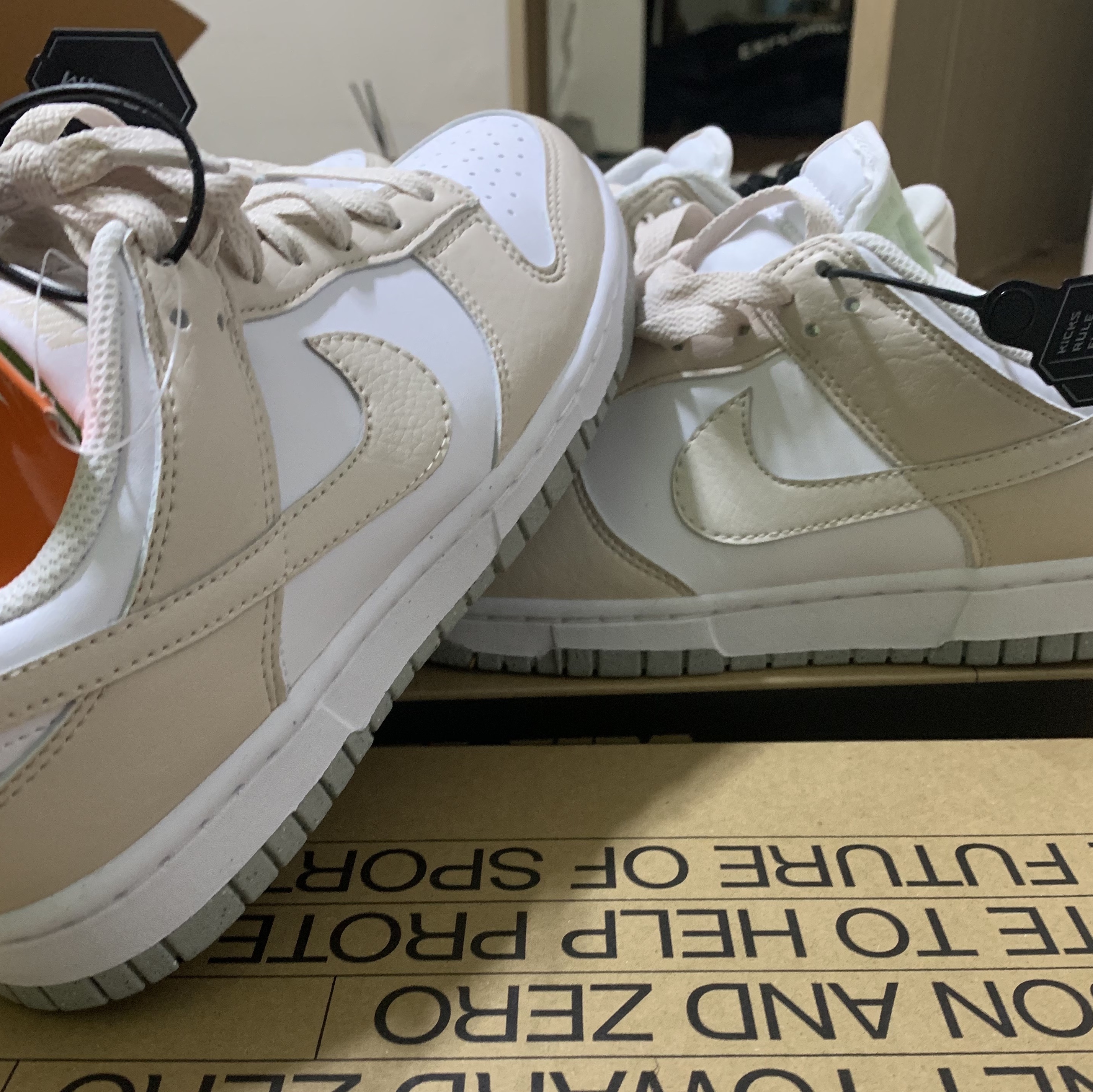 (W) Nike Dunk Low Next Nature Light Orewood Brown 착용 스타일