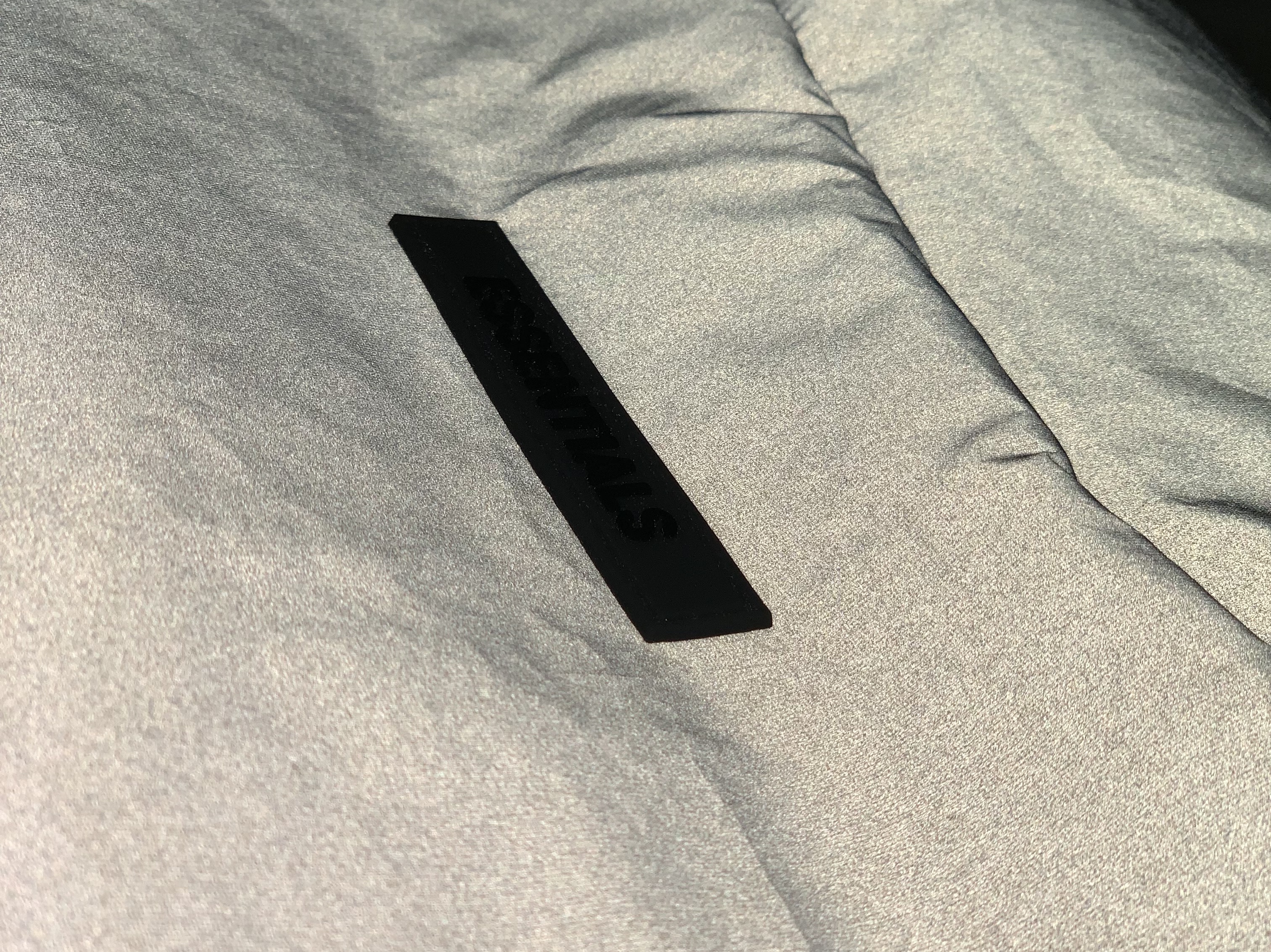 Essentials Puffer Jacket Silver Reflective - 20SS 착용 스타일 - 2