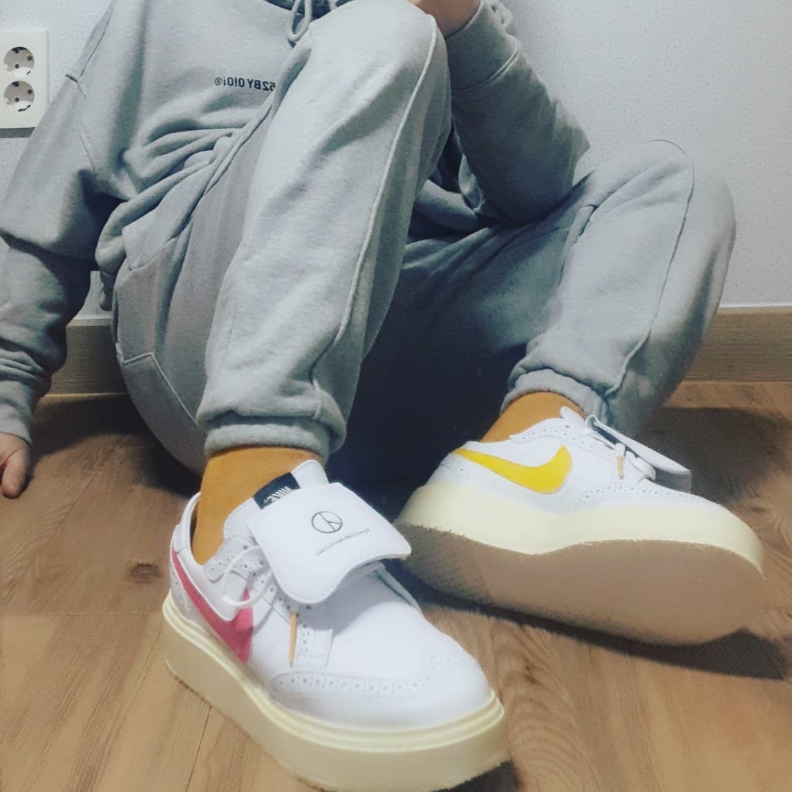 Nike x Peaceminusone Kwondo1 White 착용 스타일 - 3