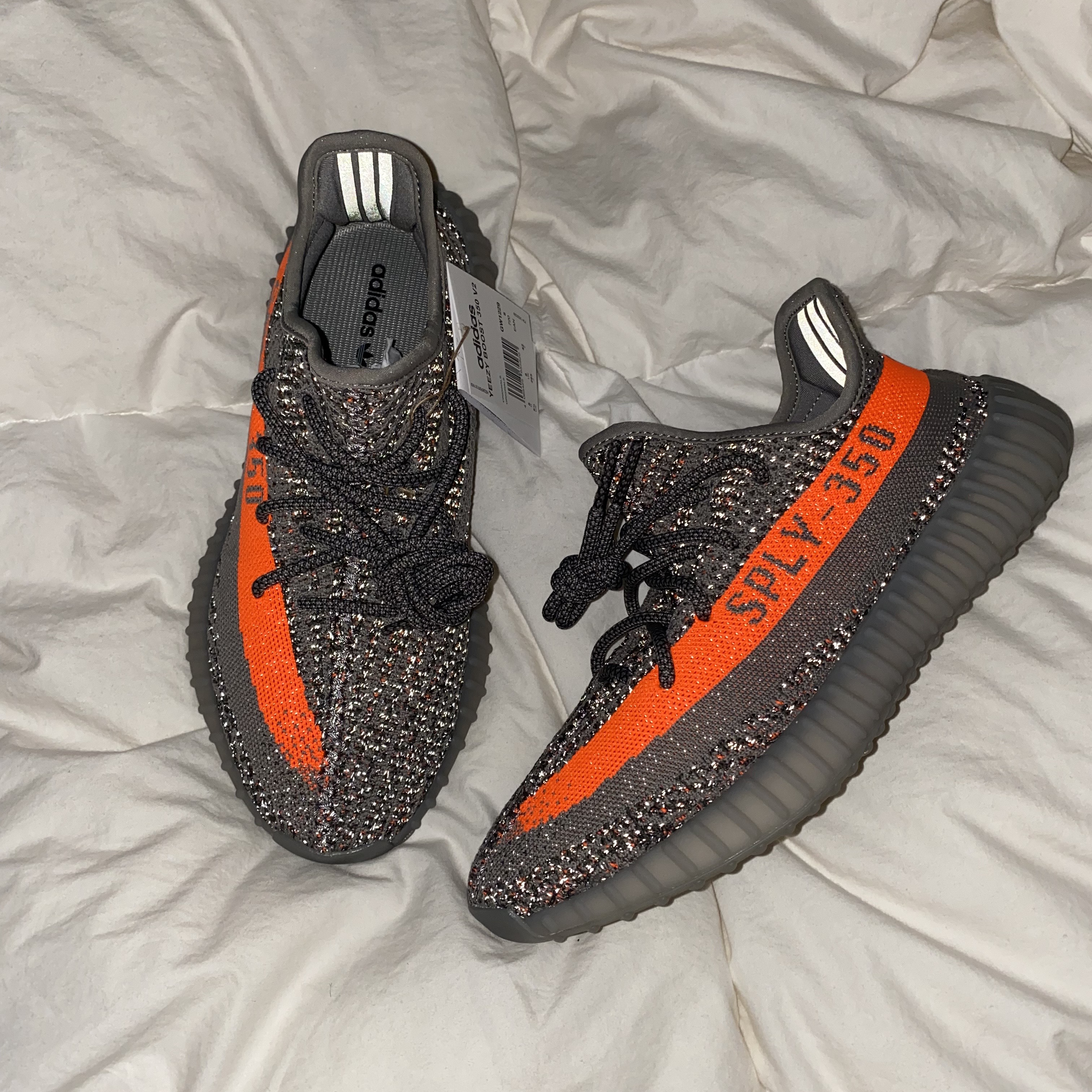 Adidas Yeezy Boost 350 V2 Beluga - Reflective 착용 스타일 - 1