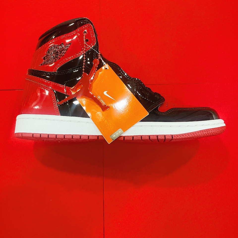 Jordan 1 Retro High OG Patent Bred 착용 스타일 - 2