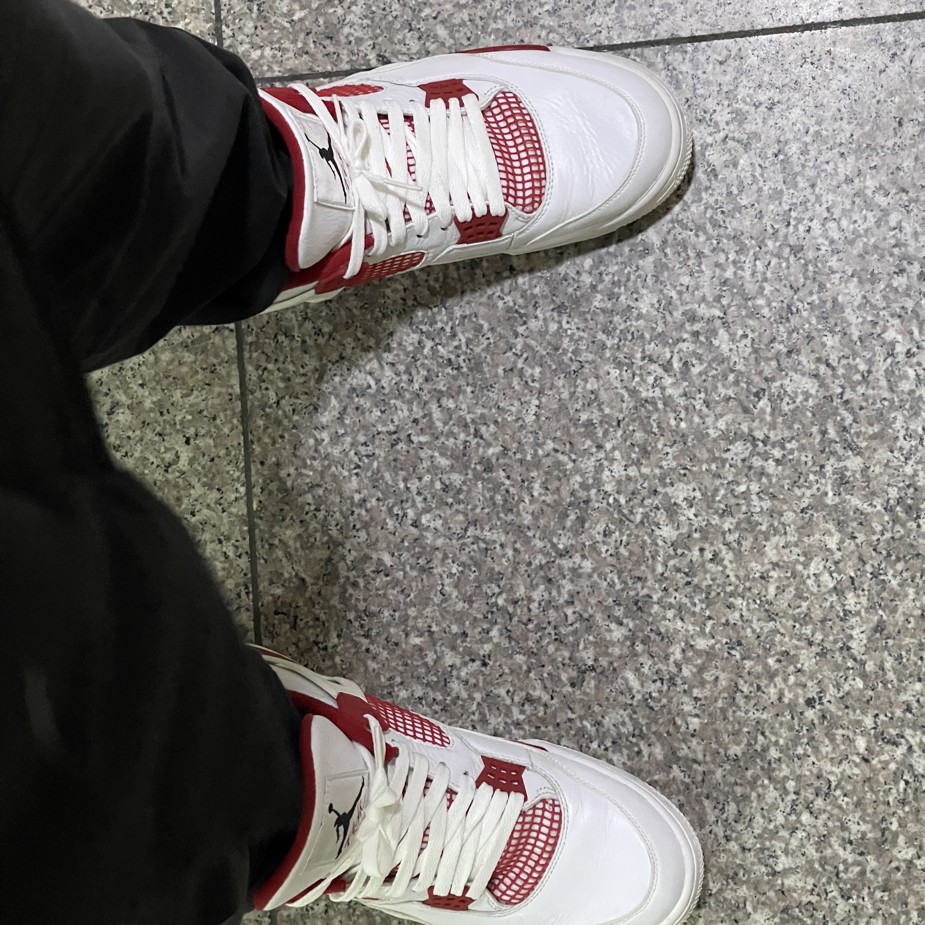 Jordan 4 Retro Alternate 89 착용 스타일 - 1