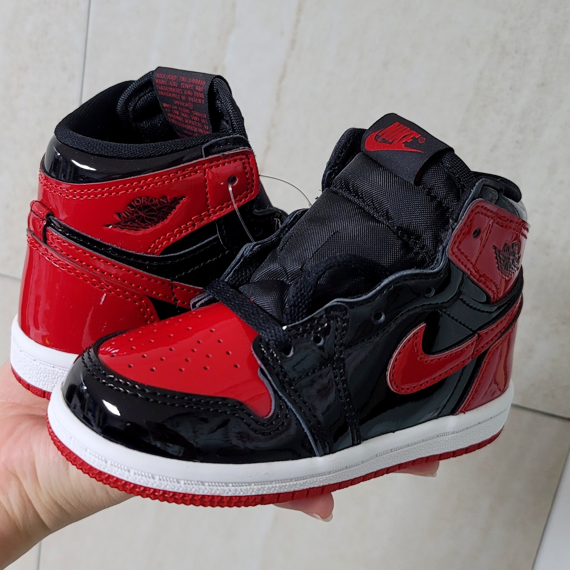 (TD) Jordan 1 Retro High OG Patent Bred 착용 스타일 - 1