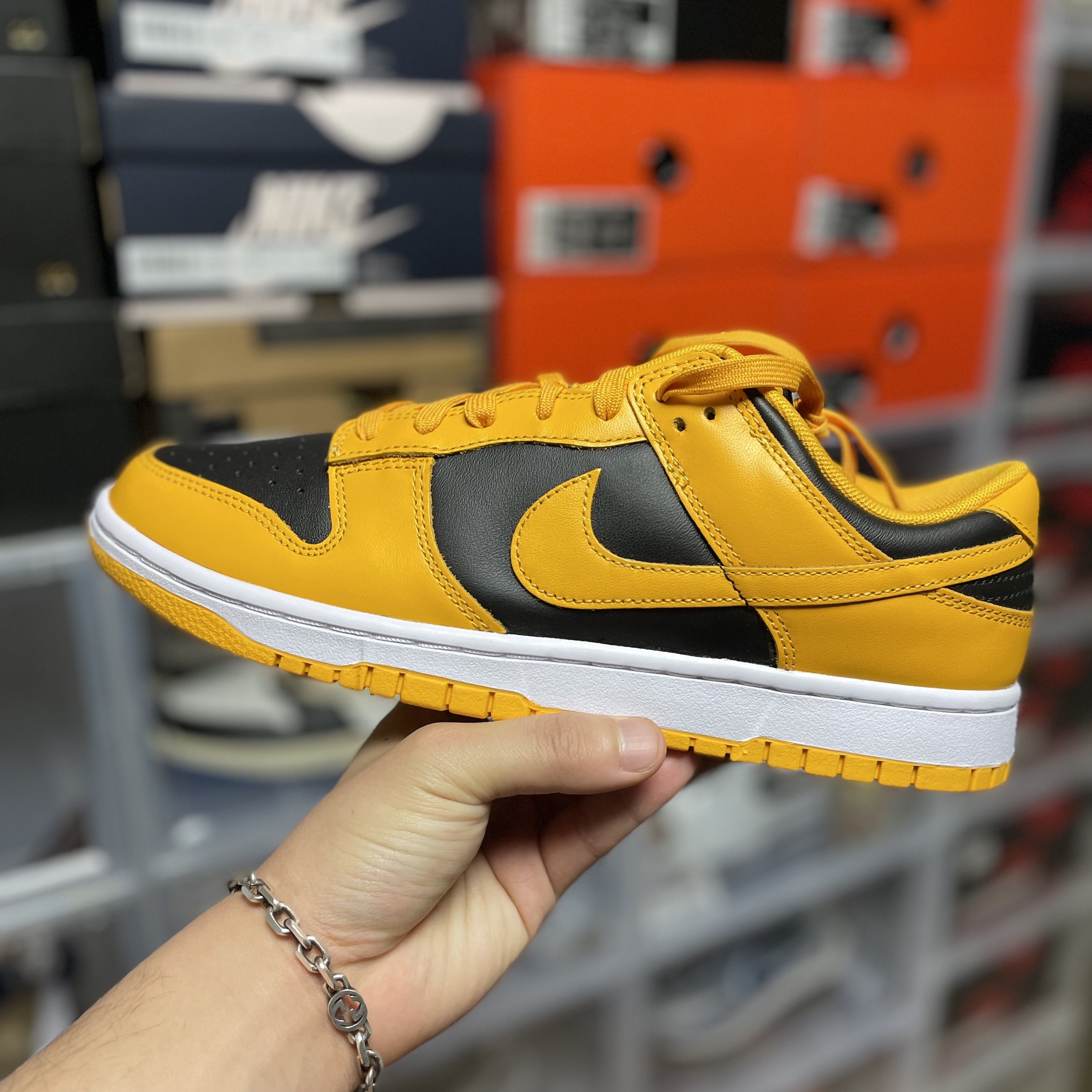 Nike Dunk Low Retro Championship Goldenrod 착용 스타일