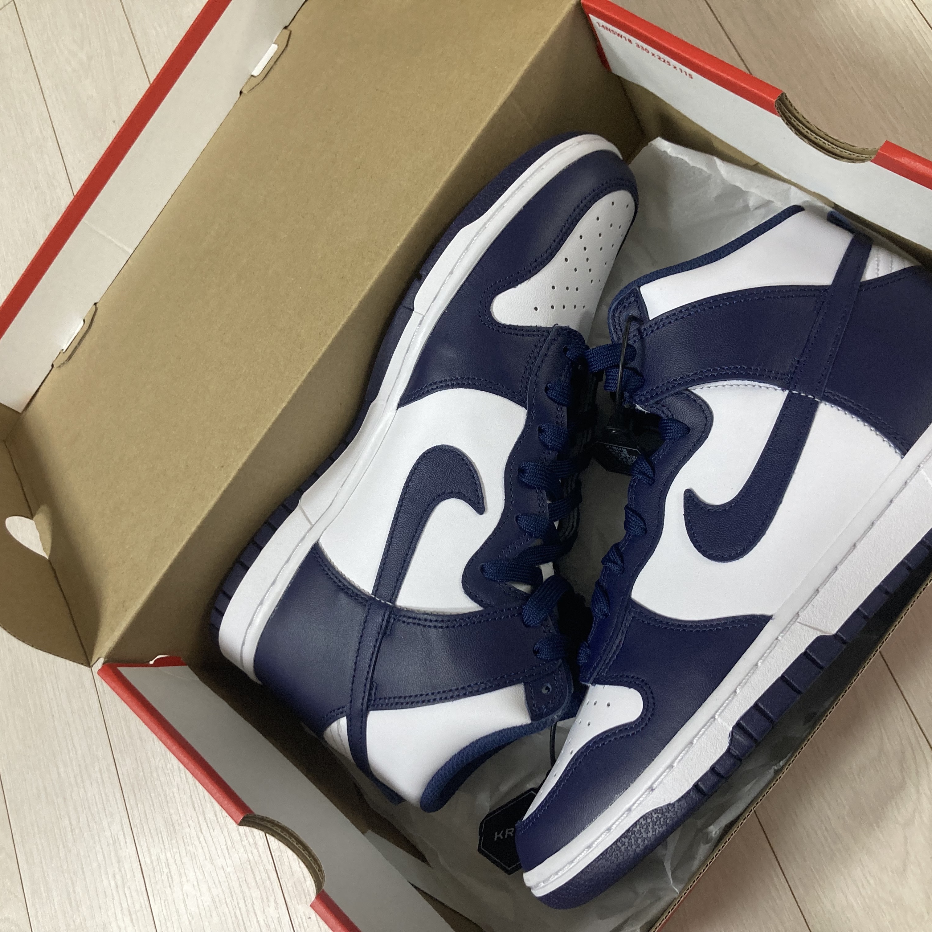 Nike Dunk High Retro Championship Navy 착용 스타일 - 3