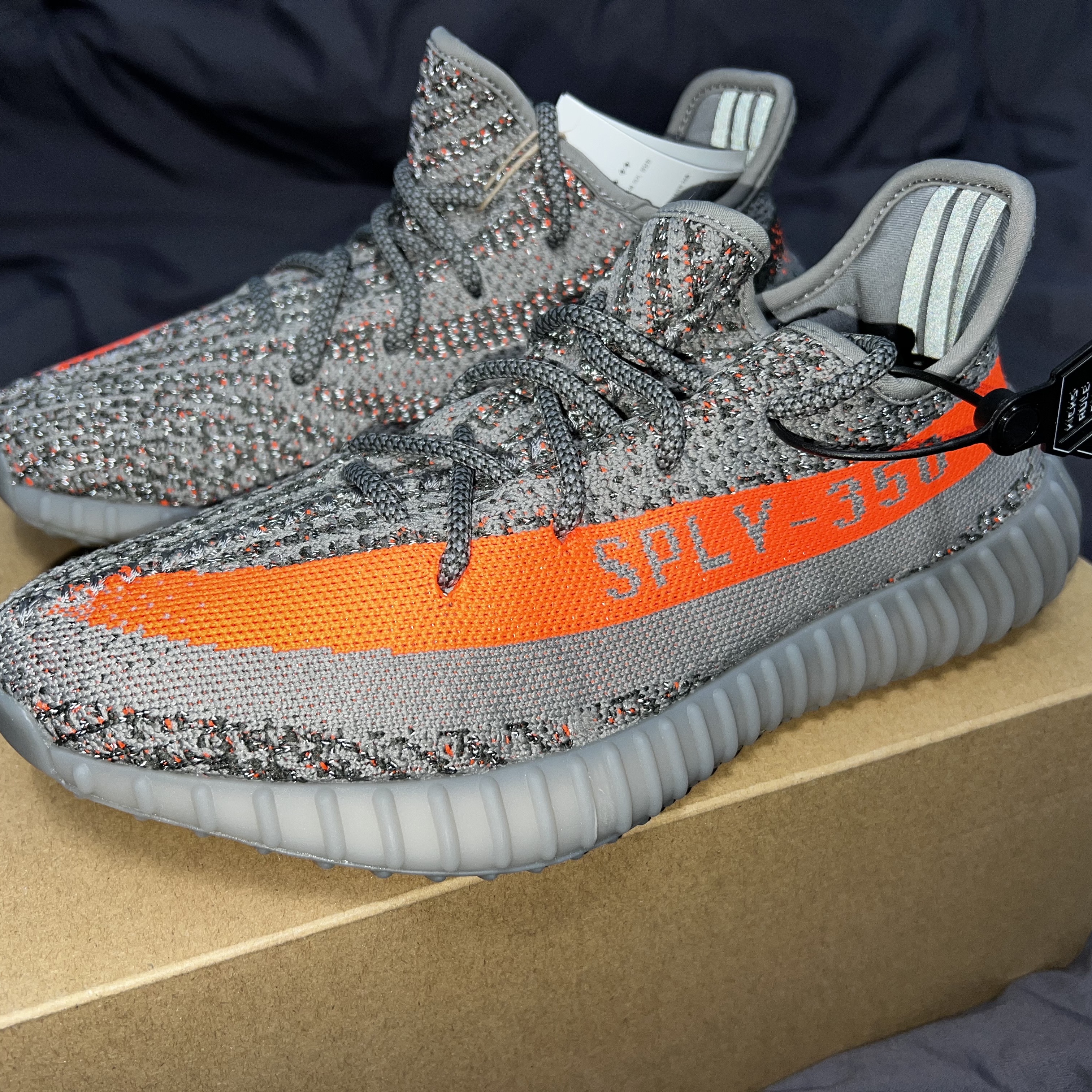 Adidas Yeezy Boost 350 V2 Beluga - Reflective 착용 스타일 - 5