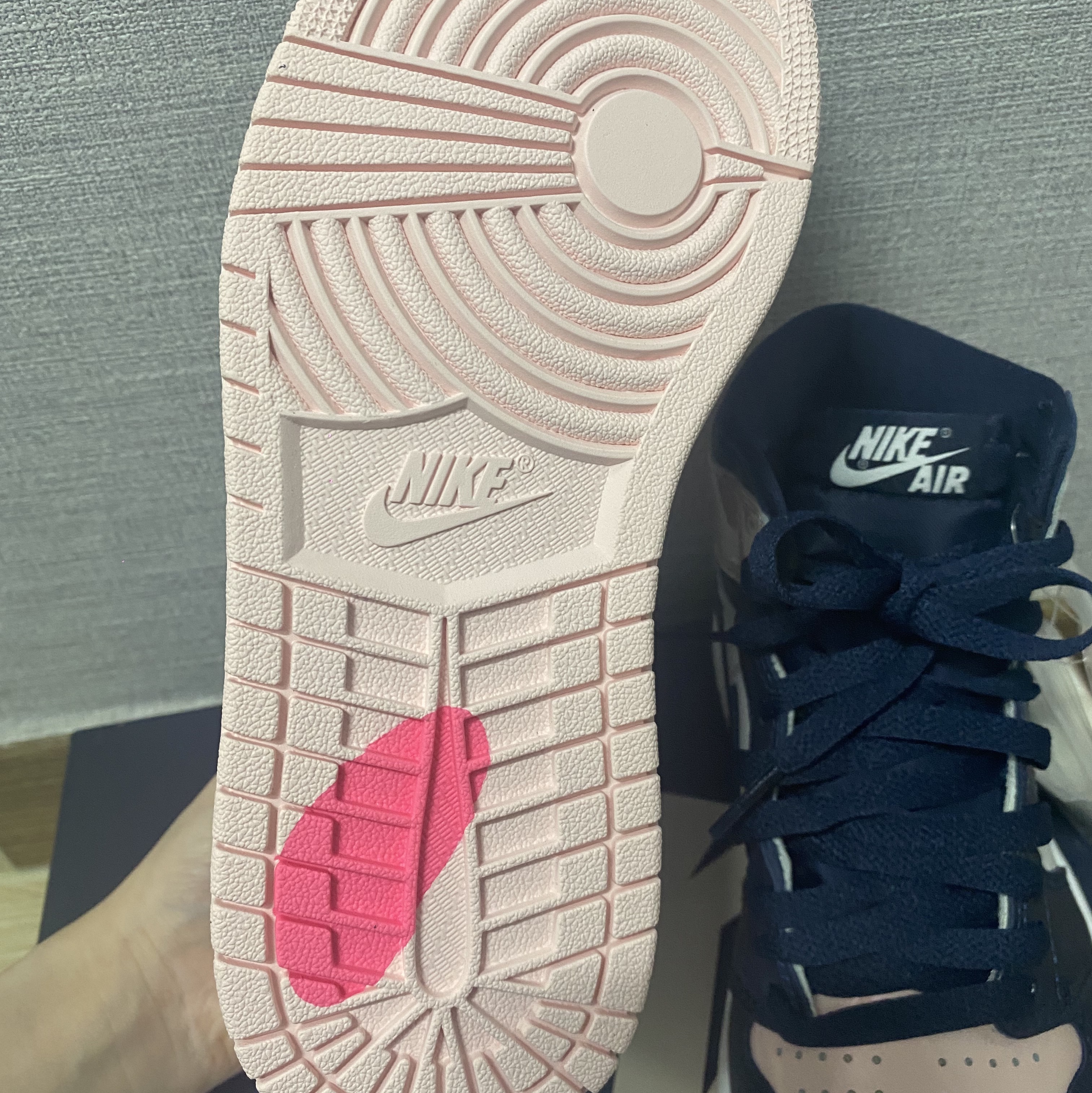 (W) Jordan 1 Retro High OG Atmosphere 착용 스타일 - 2