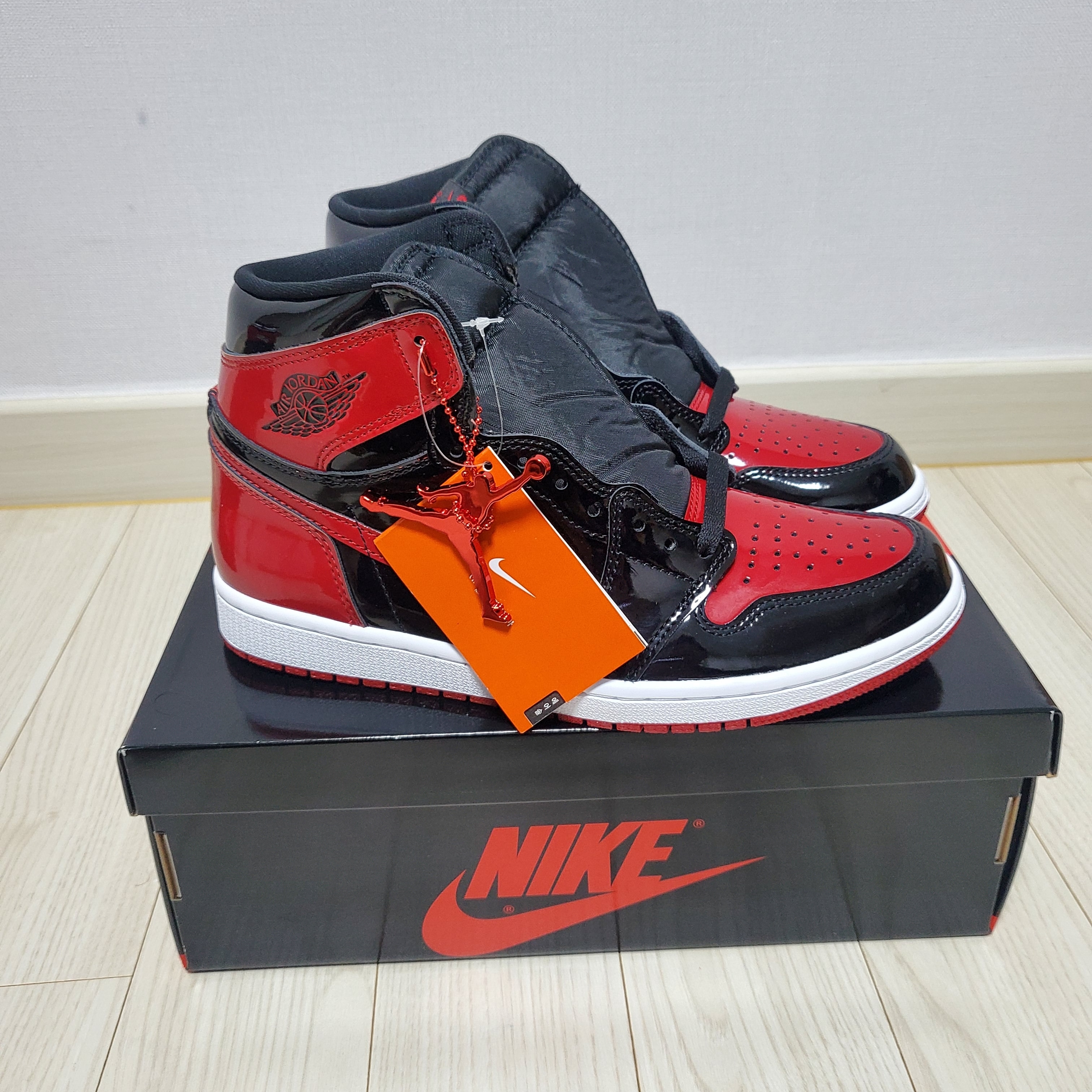 Jordan 1 Retro High OG Patent Bred 착용 스타일