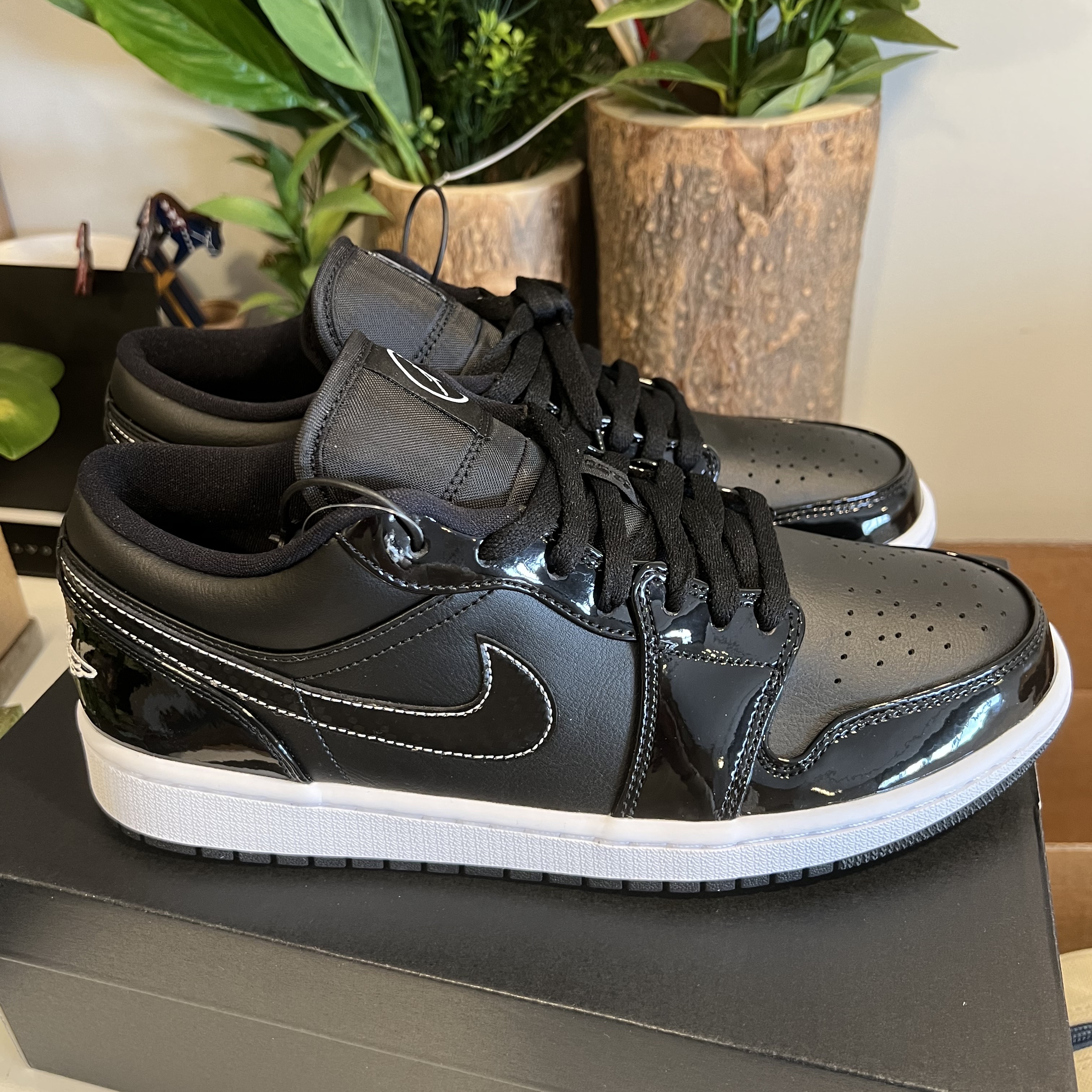 Jordan 1 Low SE ASW Black 착용 스타일 - 1