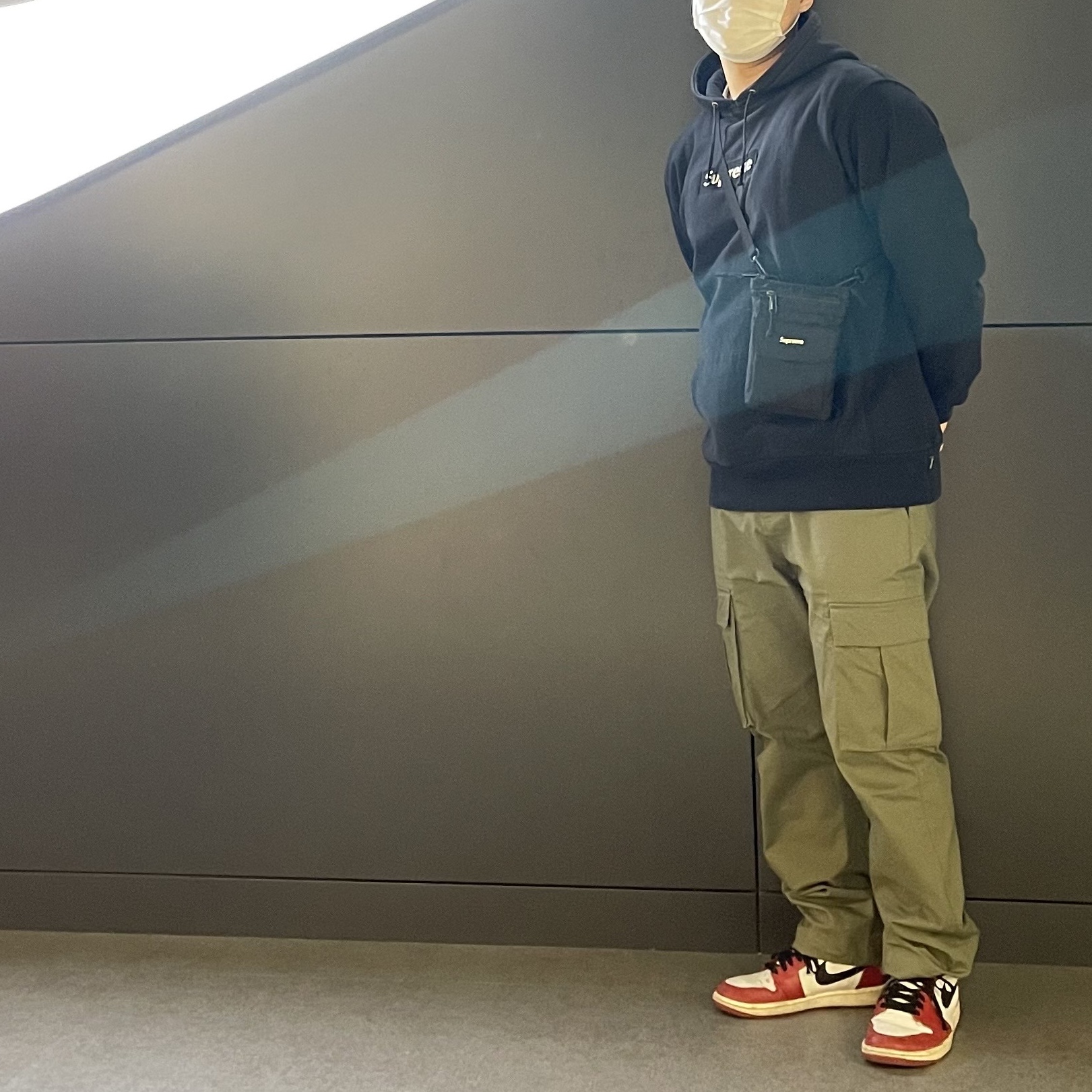 Jordan 1 Retro Chicago 2013, Supreme Box Logo Hooded Sweatshirt Black - 21FW 착용 스타일