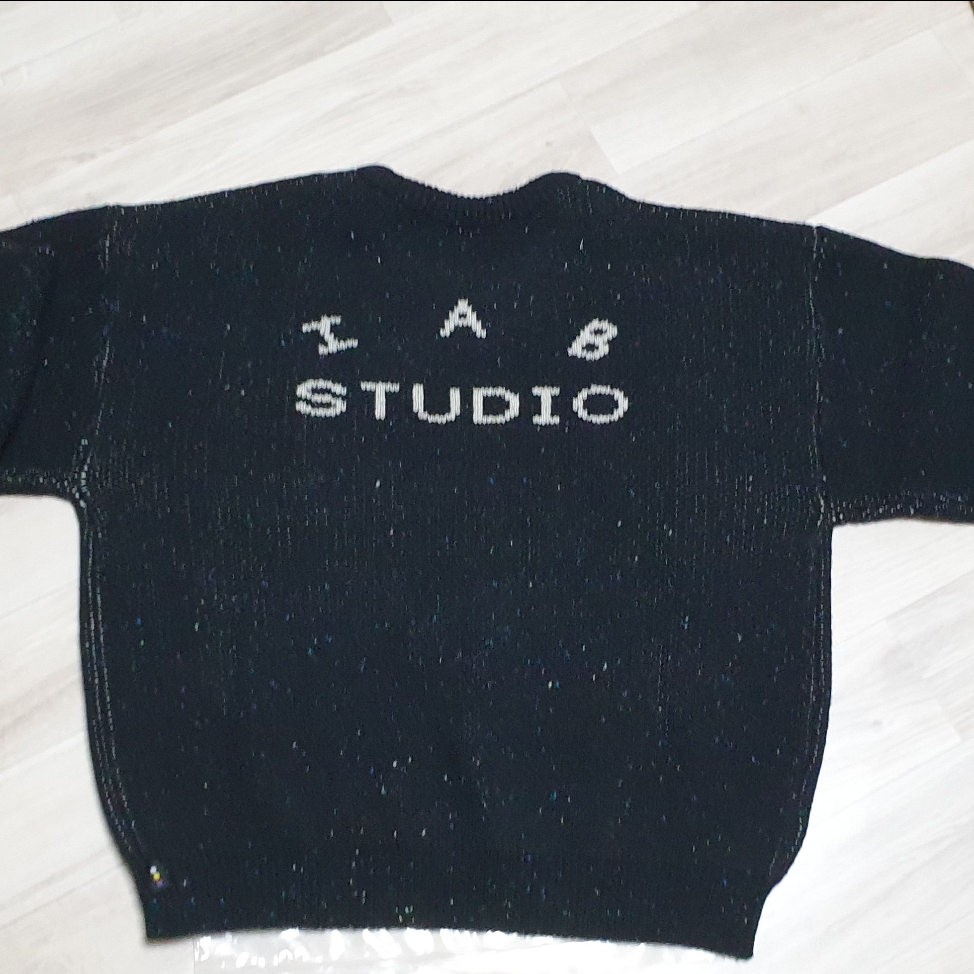IAB Studio Knit Black 착용 스타일 - 1