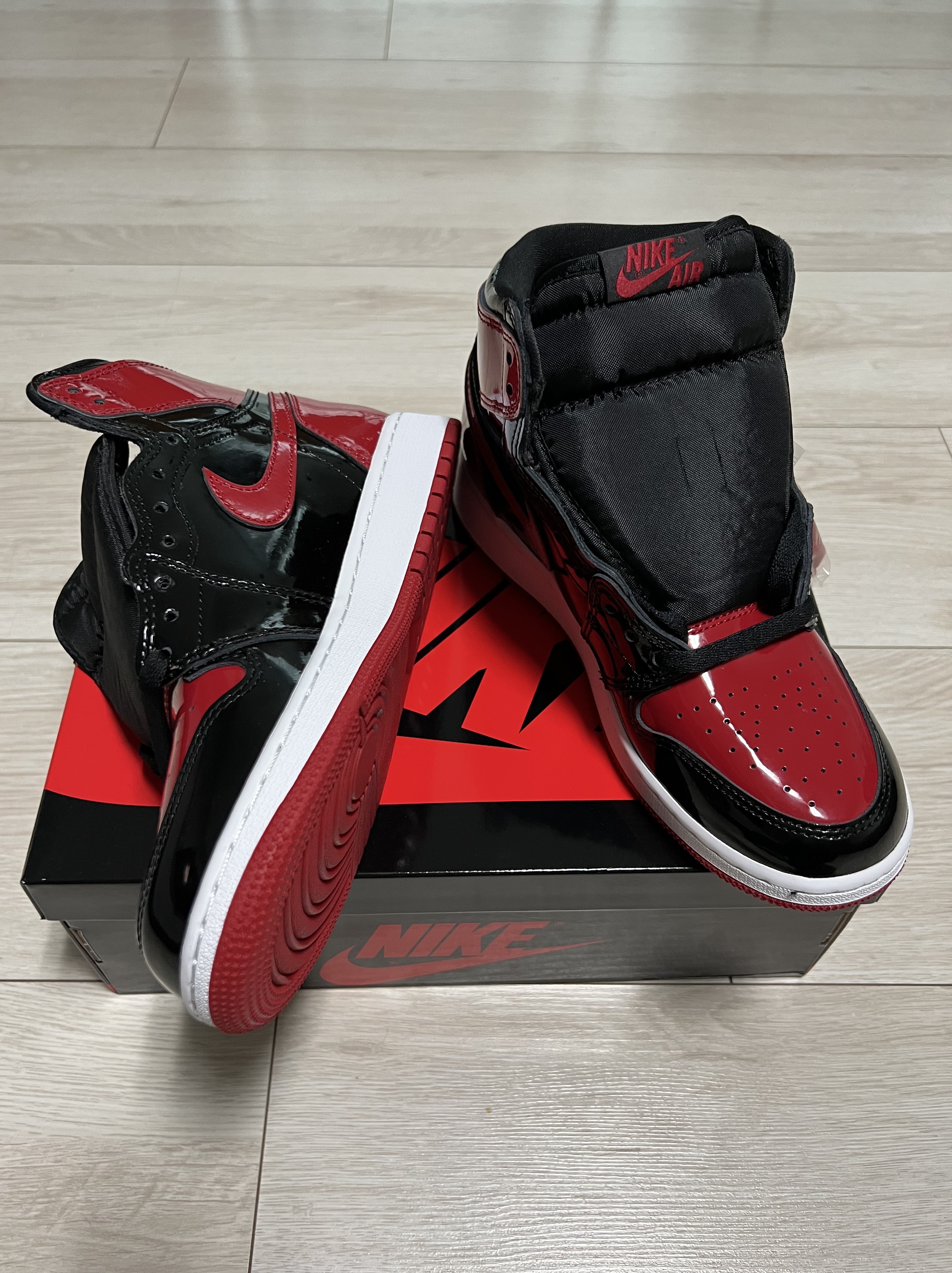 Jordan 1 Retro High OG Patent Bred, (GS) Jordan 1 Retro High OG Patent Bred 착용 스타일 - 2