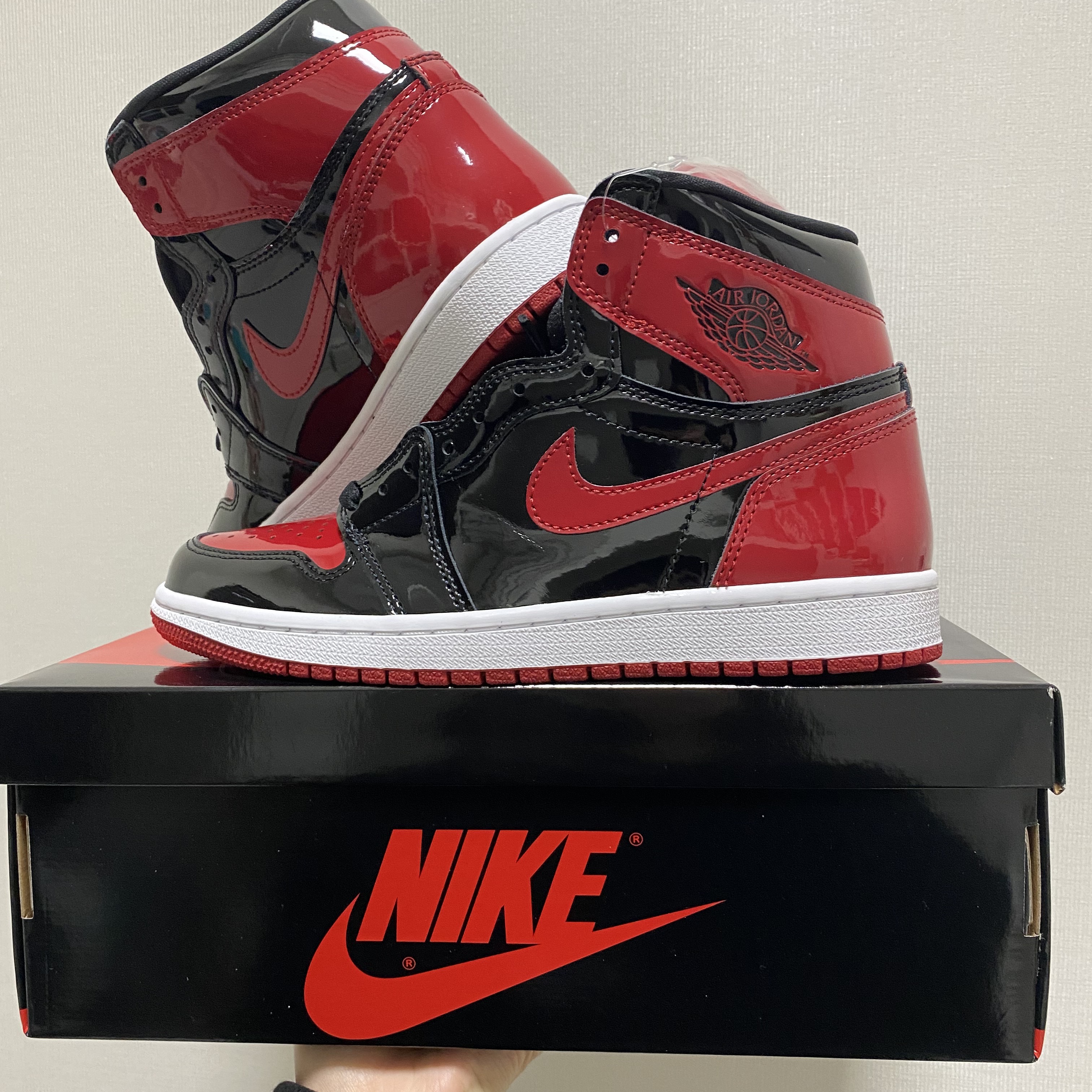 Jordan 1 Retro High OG Patent Bred 착용 스타일