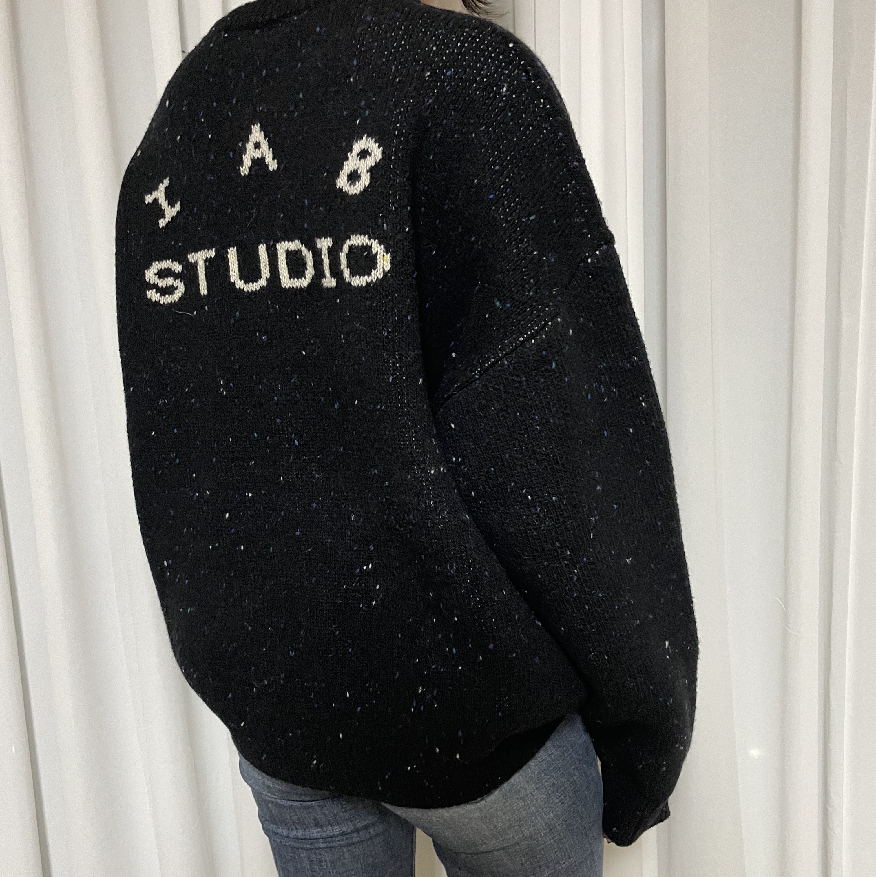 IAB Studio Knit Black 착용 스타일 - 5