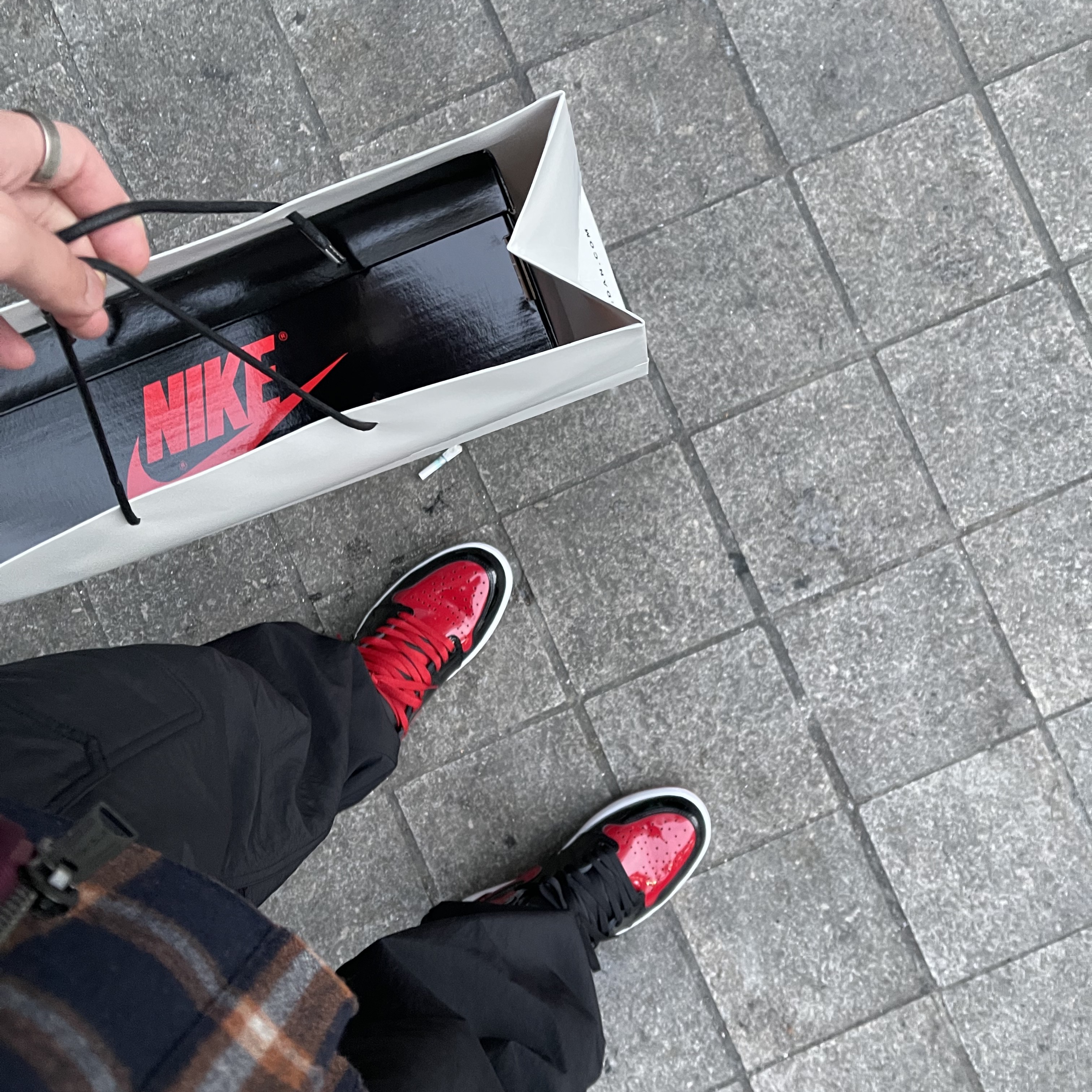 Jordan 1 Retro High OG Patent Bred 착용 스타일