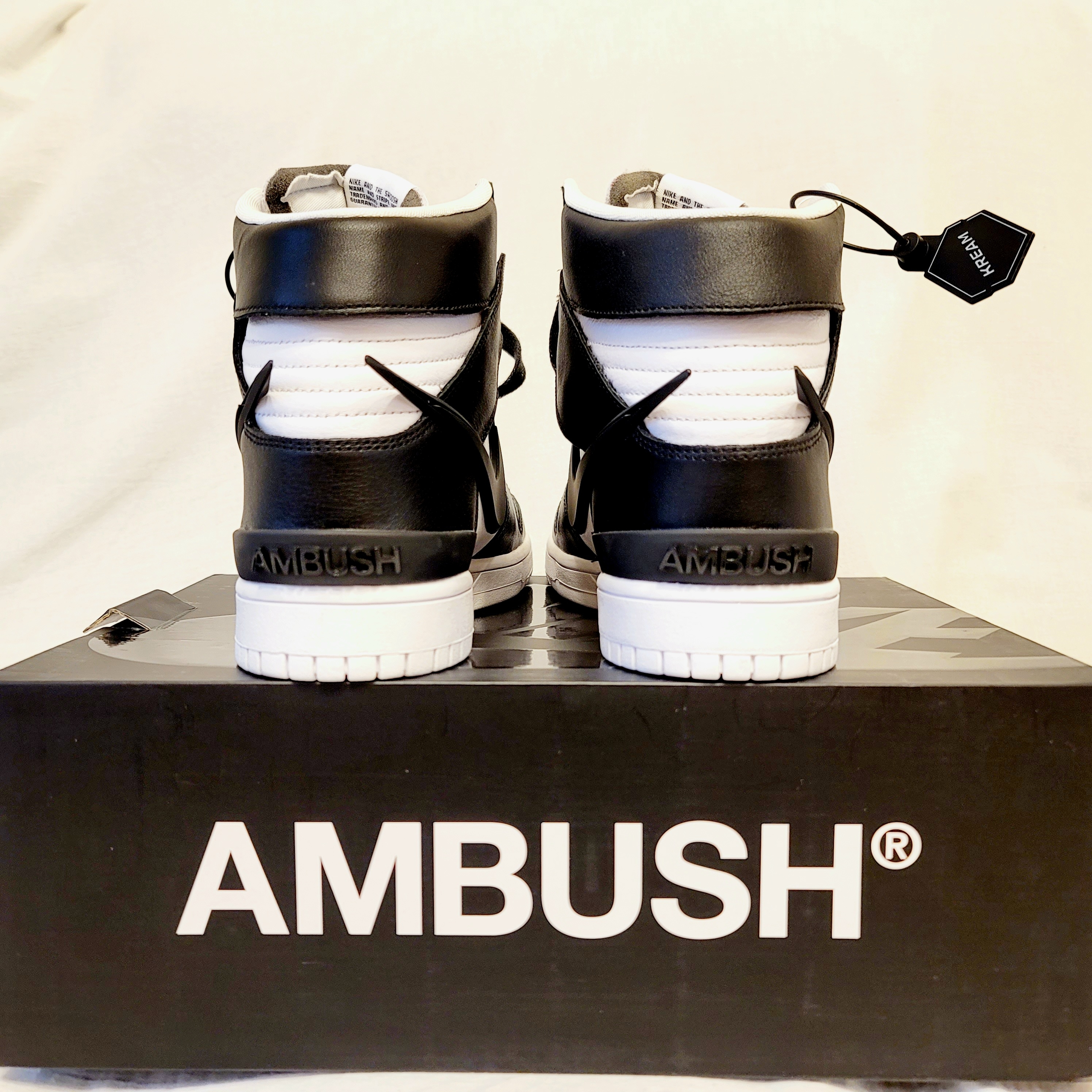 Nike x Ambush Dunk High Black 착용 스타일 - 2