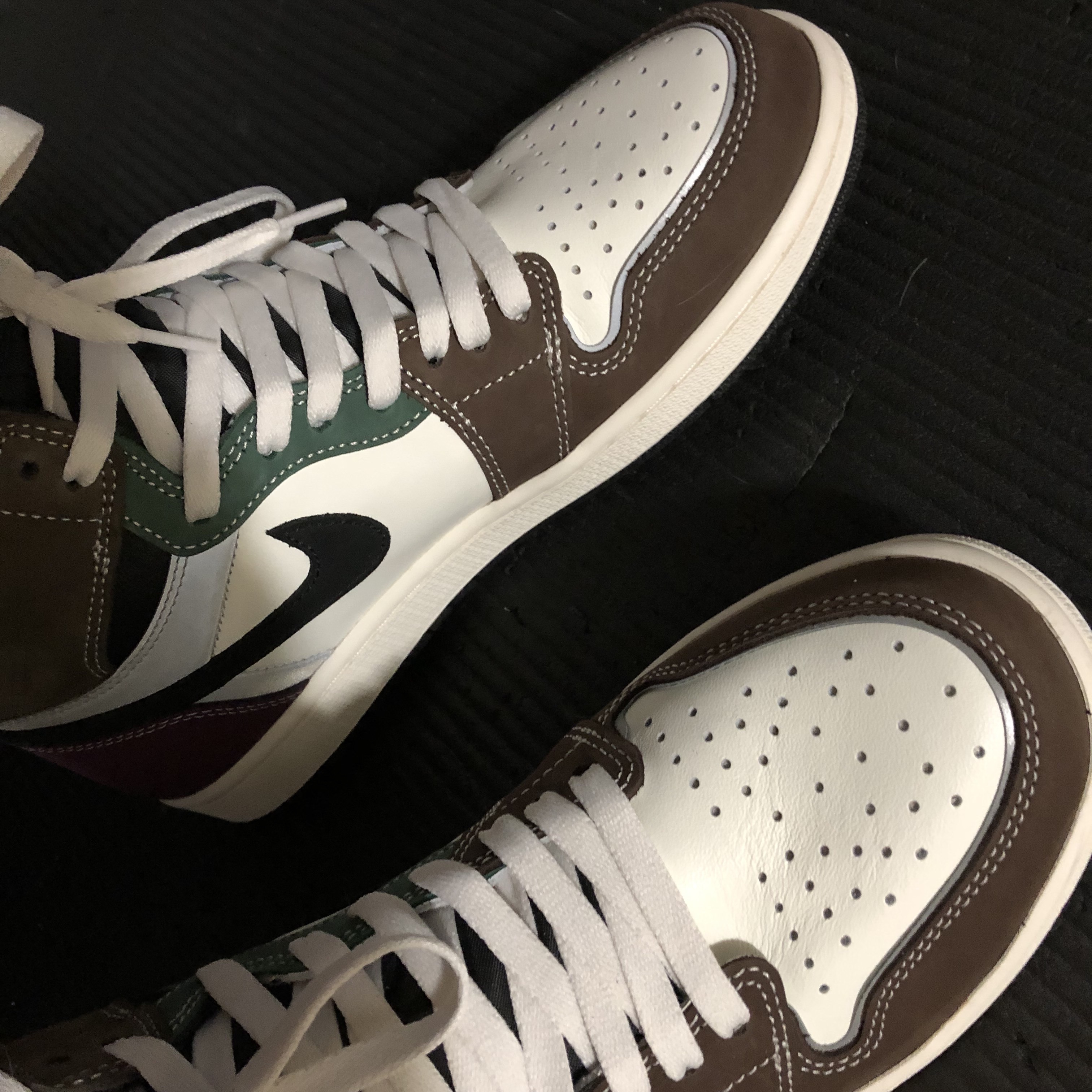 Jordan 1 Retro High OG Craft 착용 스타일