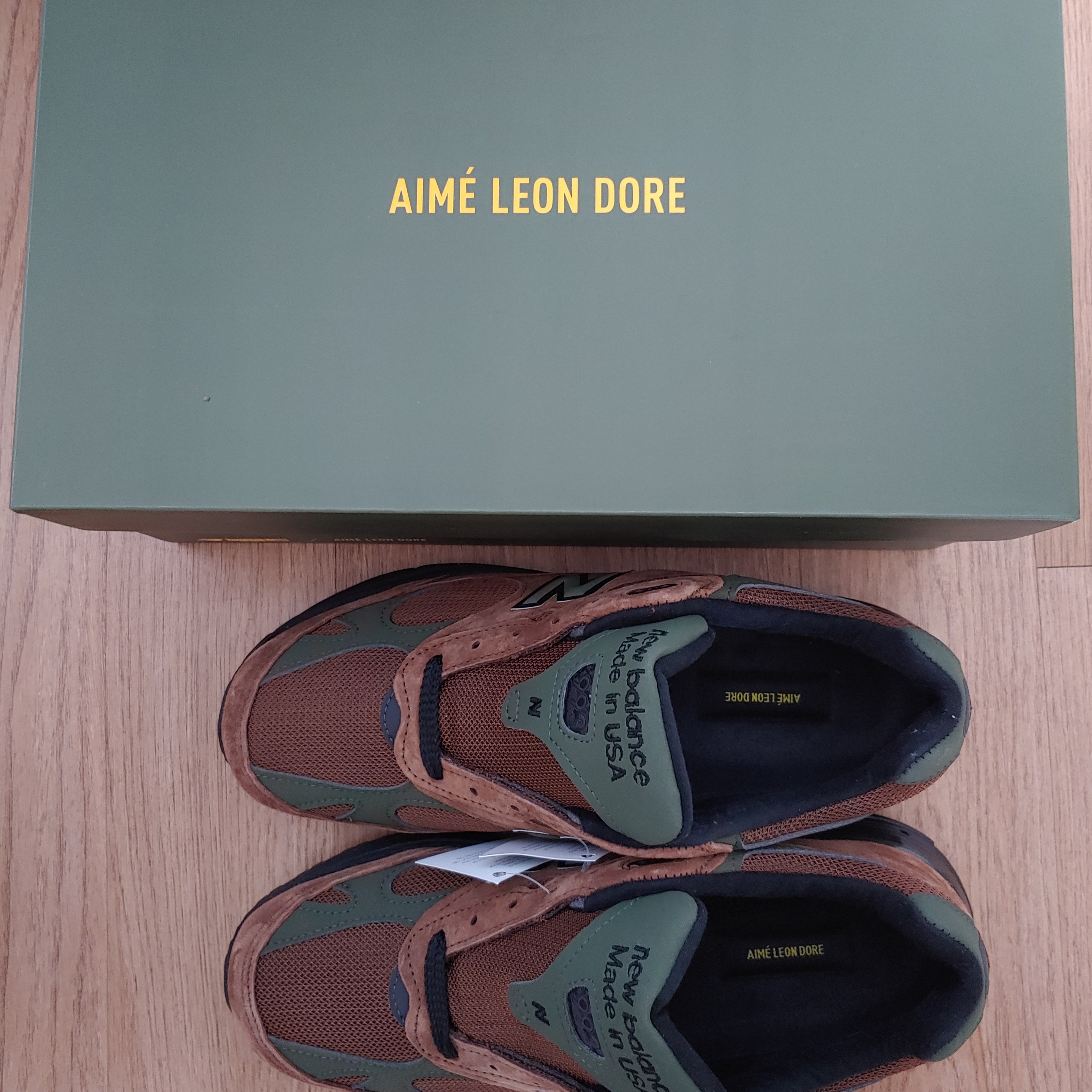 New Balance x Aime Leon Dore 993 Made in USA Brown 착용 스타일 - 2