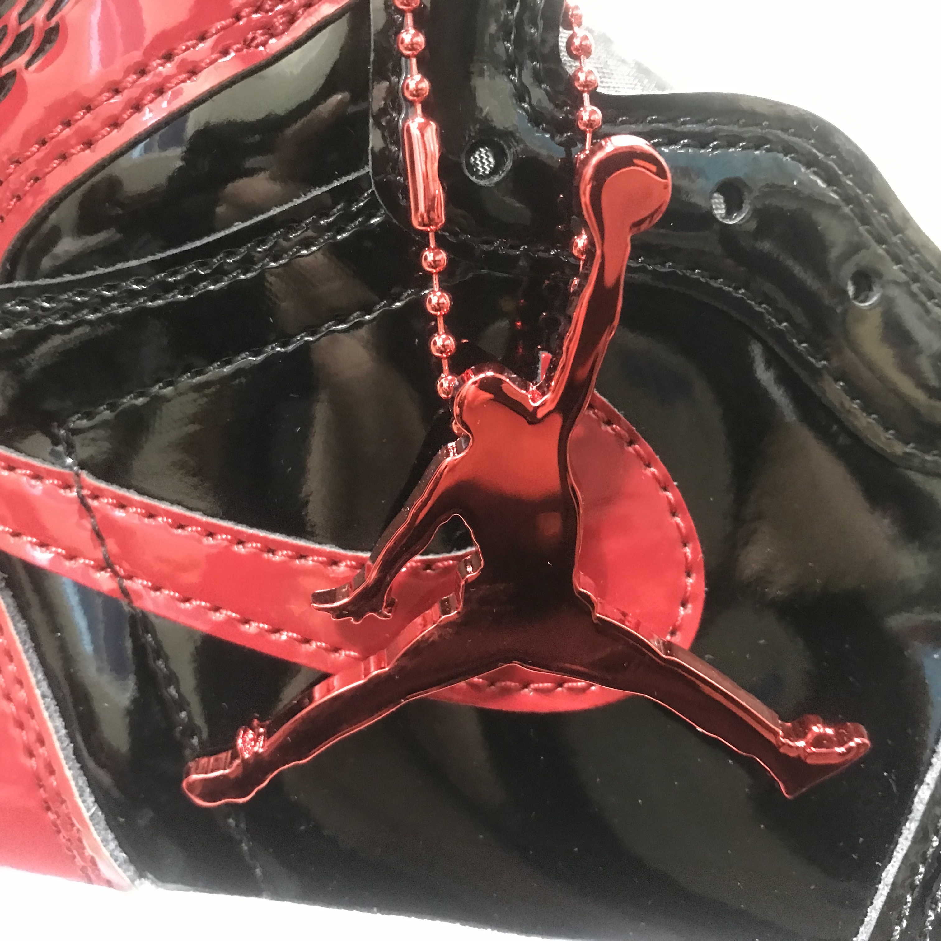 Jordan 1 Retro High OG Patent Bred 착용 스타일 - 4