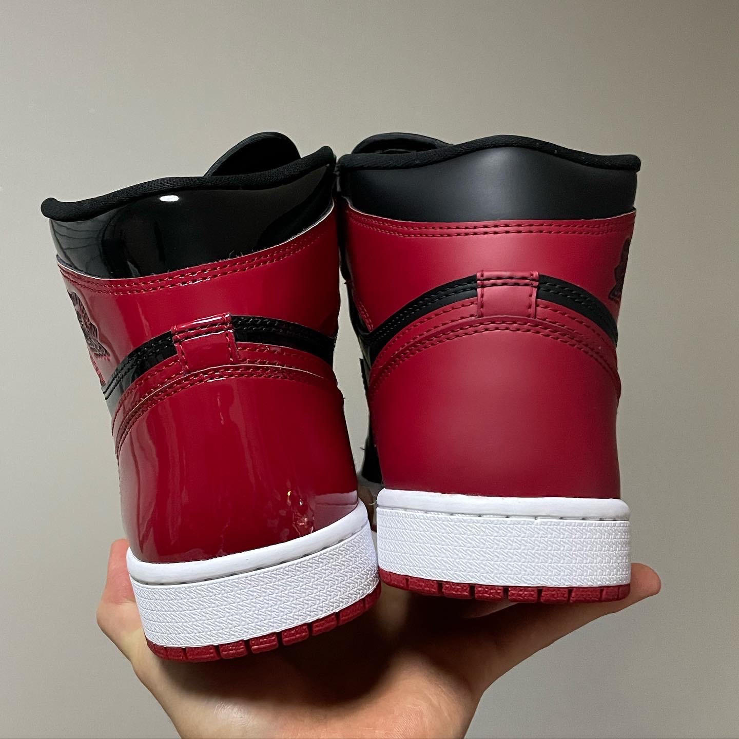 Jordan 1 Retro High OG Patent Bred, (GS) Jordan 1 Retro High OG Patent Bred 착용 스타일 - 3