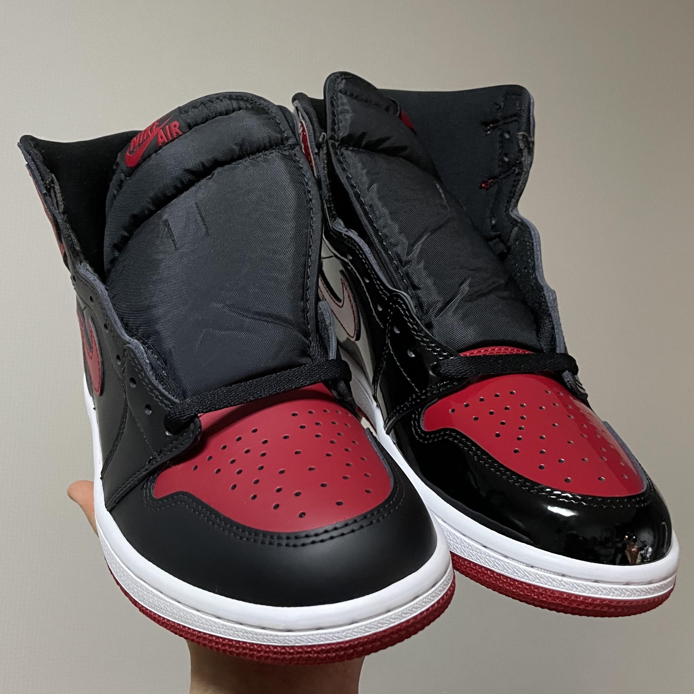 Jordan 1 Retro High OG Patent Bred, (GS) Jordan 1 Retro High OG Patent Bred 착용 스타일 - 4