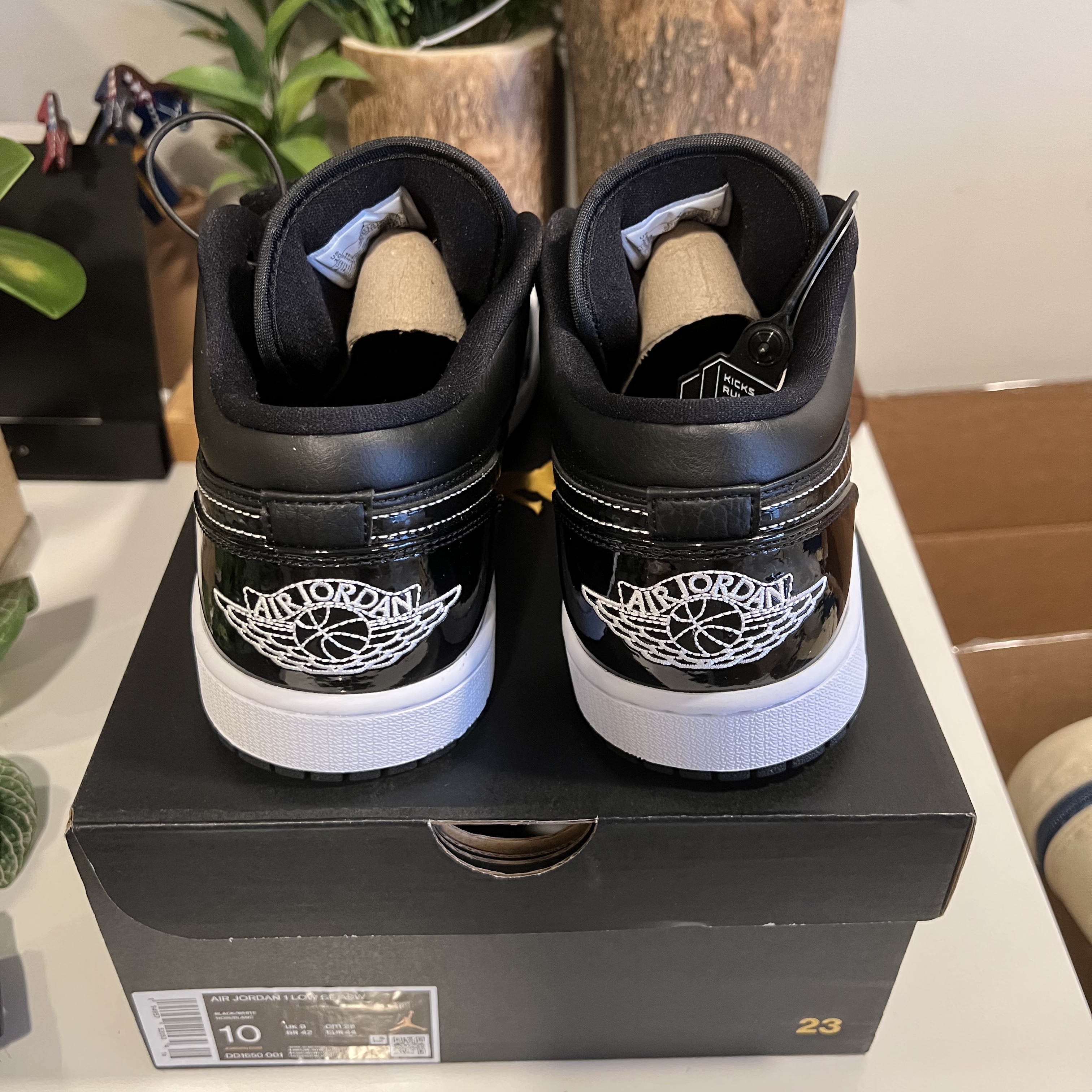Jordan 1 Low SE ASW Black 착용 스타일 - 3