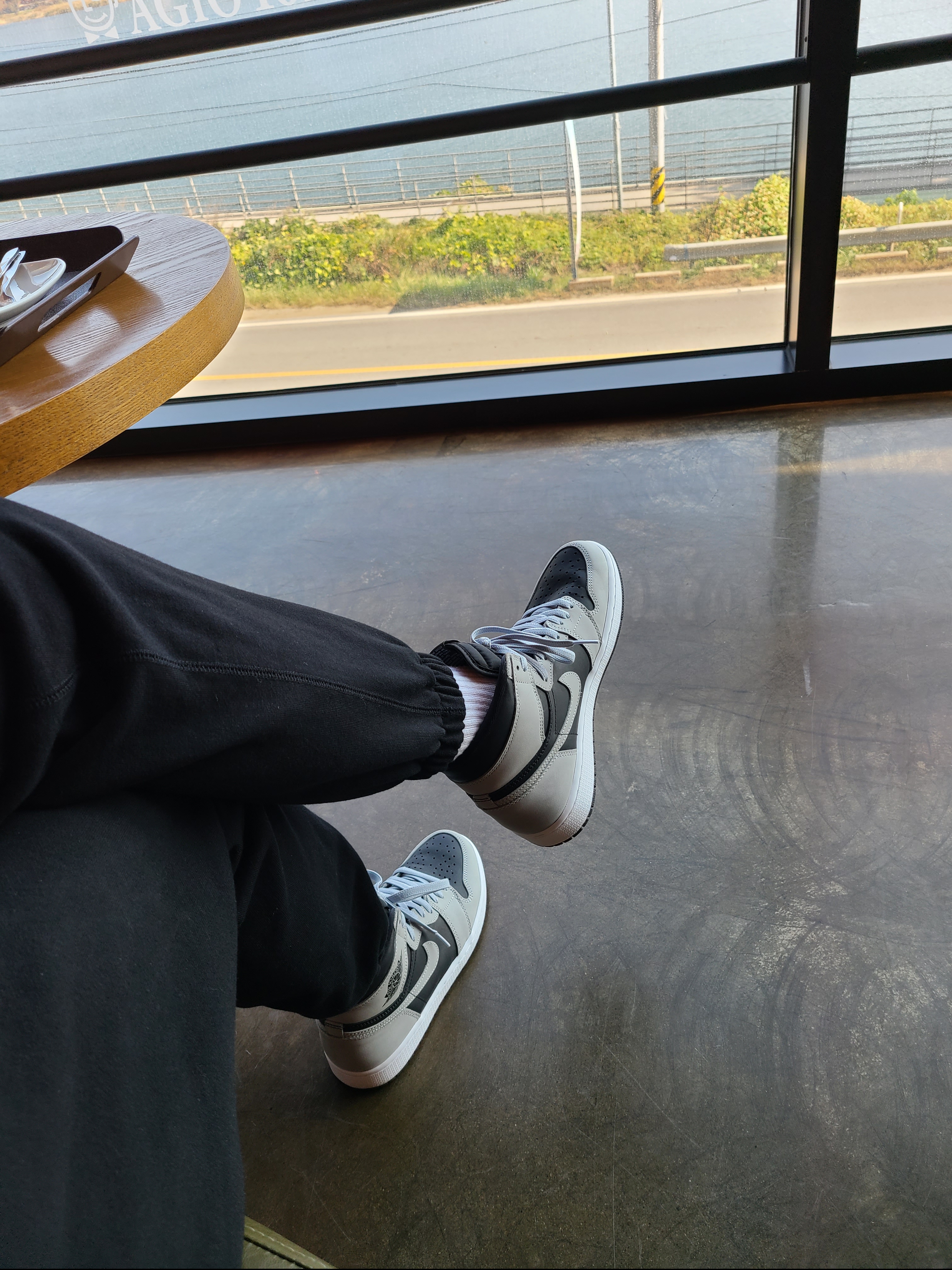 Jordan 1 Retro High OG Shadow 2.0 착용 스타일 - 1