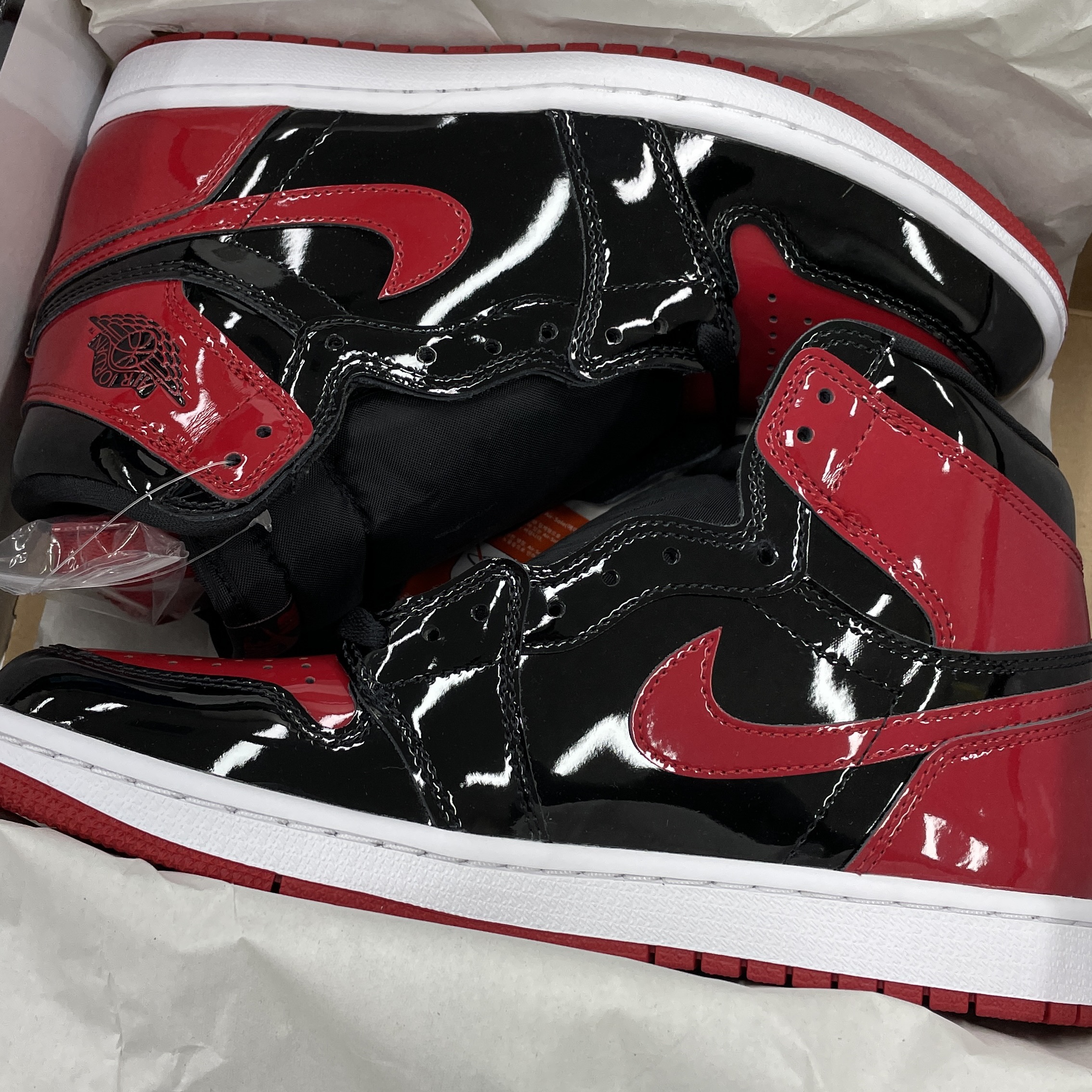 Jordan 1 Retro High OG Patent Bred 착용 스타일