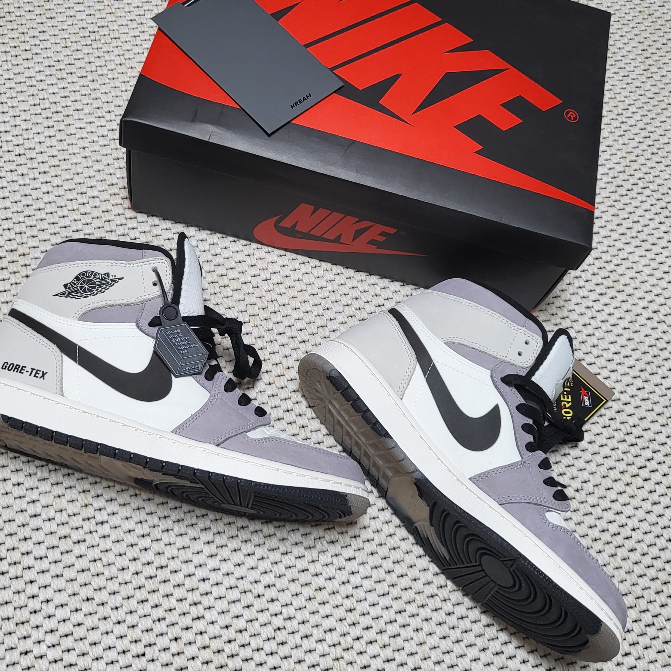 Jordan 1 Element Gore-Tex Sail 착용 스타일 - 2