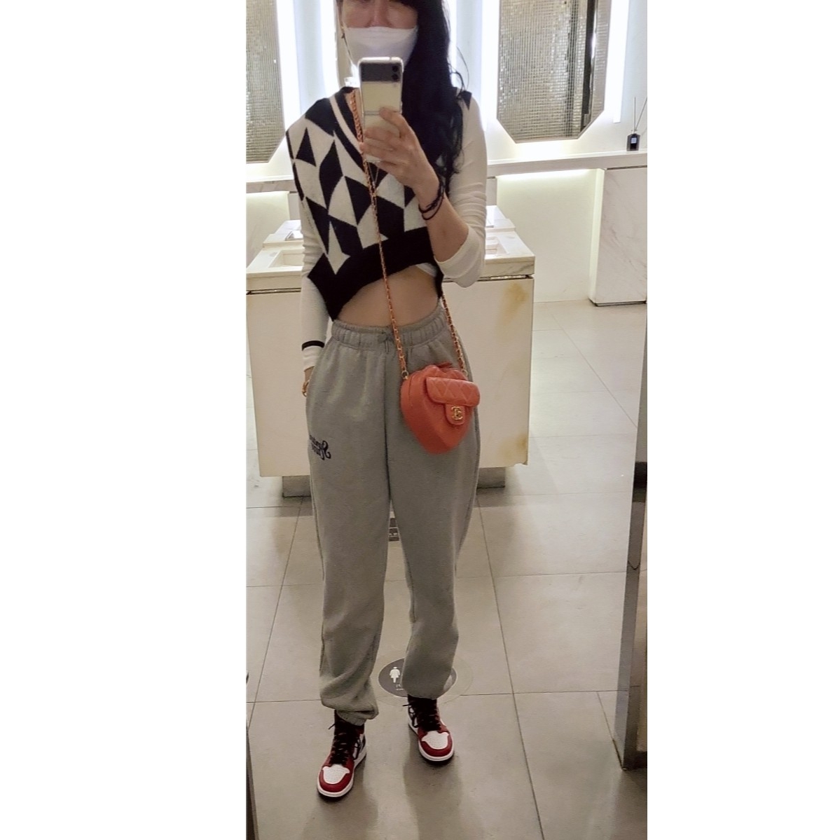 (W) Jordan 1 Retro High Satin Black Toe 착용 스타일
