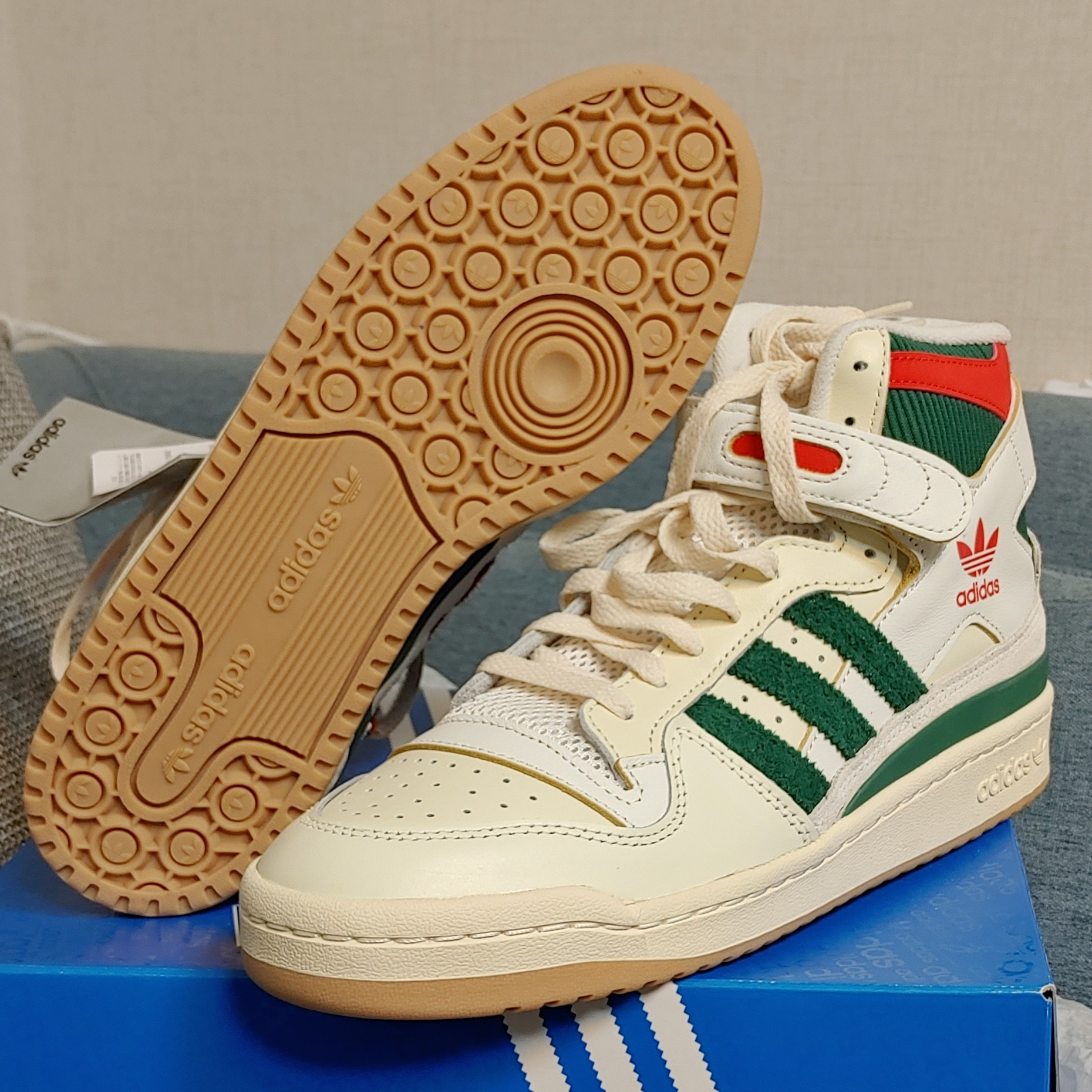 Adidas Forum 84 High Collegiate Green Red, Jordan 1 Low OG Ghost Green 착용 스타일 - 2