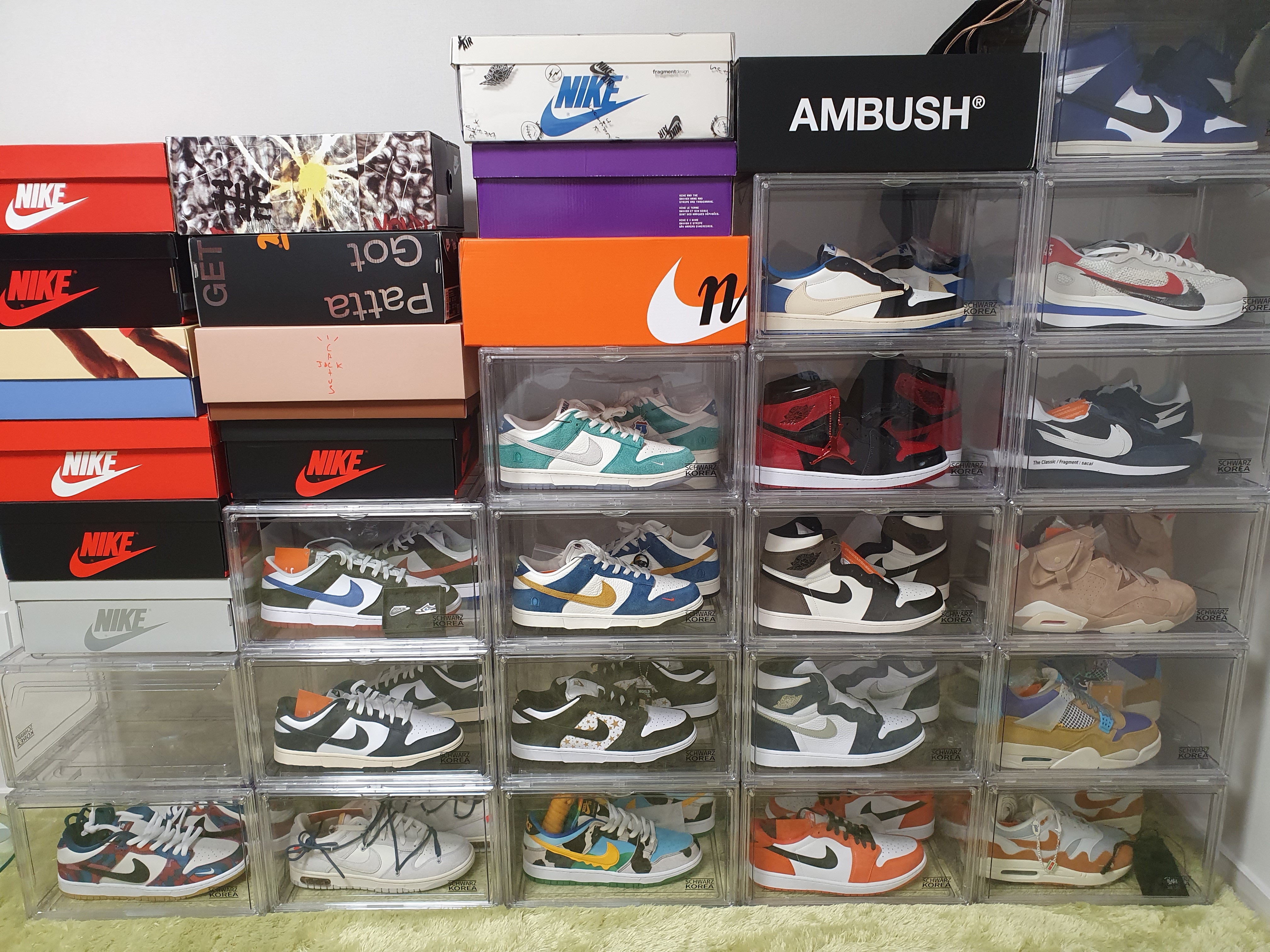 Jordan 1 x Travis Scott x Fragment Retro Low OG SP Military Blue, Nike x Ambush Dunk High Deep Royal Blue 착용 스타일