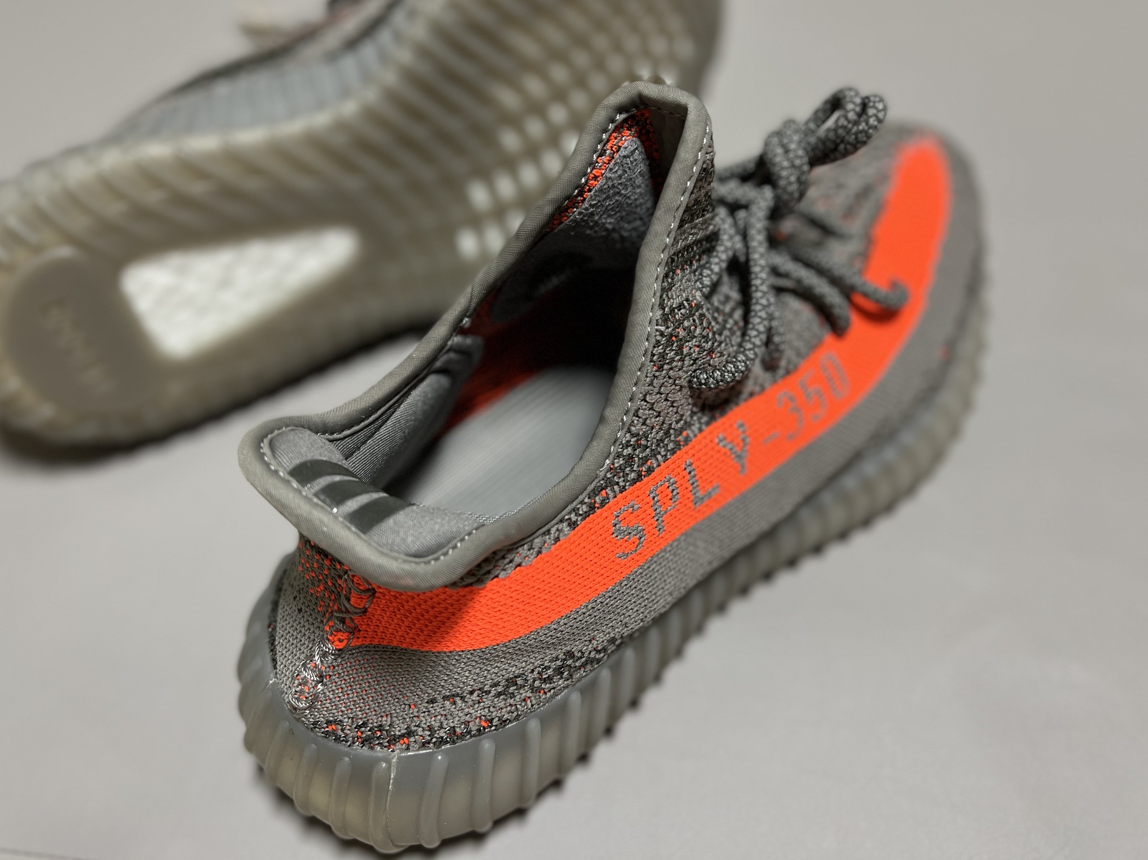 Adidas Yeezy Boost 350 V2 Beluga - Reflective 착용 스타일 - 5