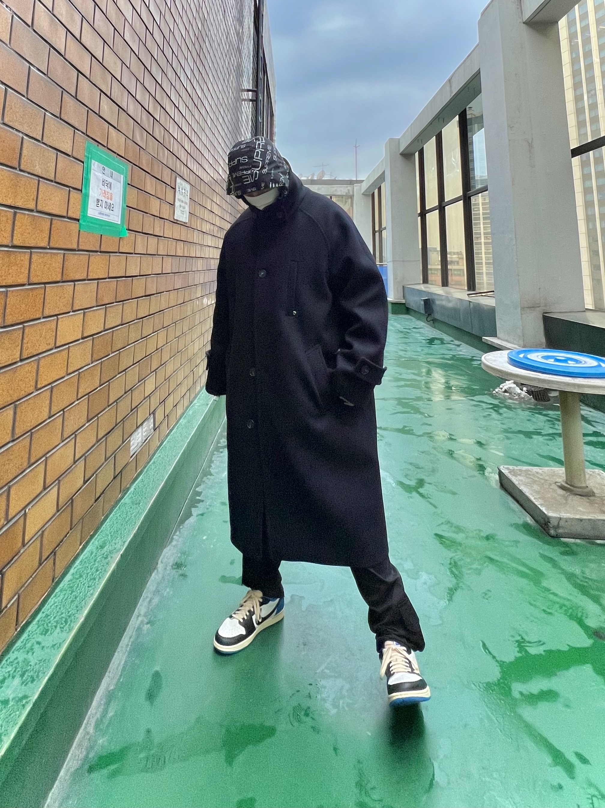 Supreme x The North Face Steep Tech Apogee Jacket Black - 21FW, Jordan 1 x Travis Scott x Fragment Retro Low OG SP Military Blue 착용 스타일 - 4