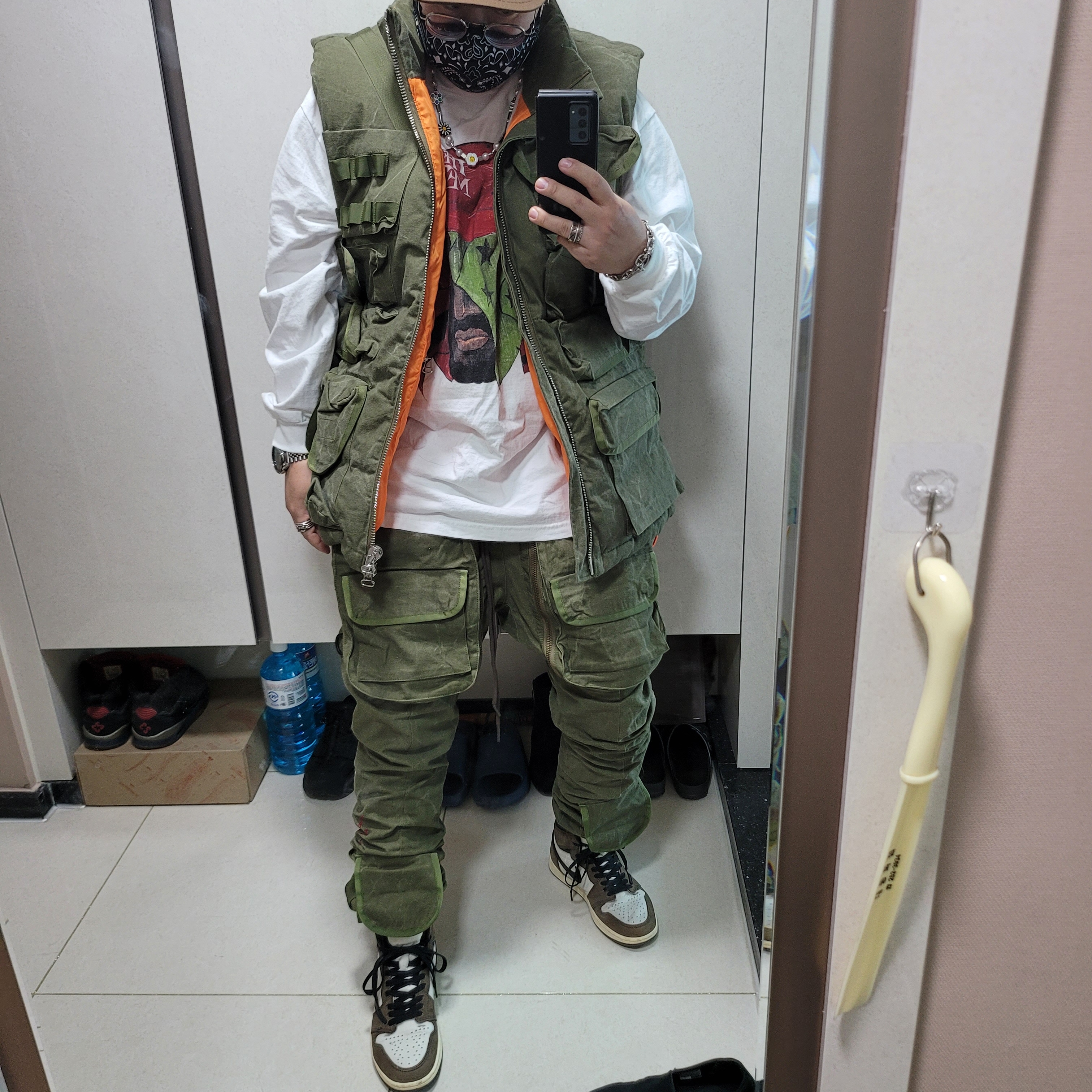 Jordan 1 x Travis Scott Retro High OG SP Mocha 착용 스타일