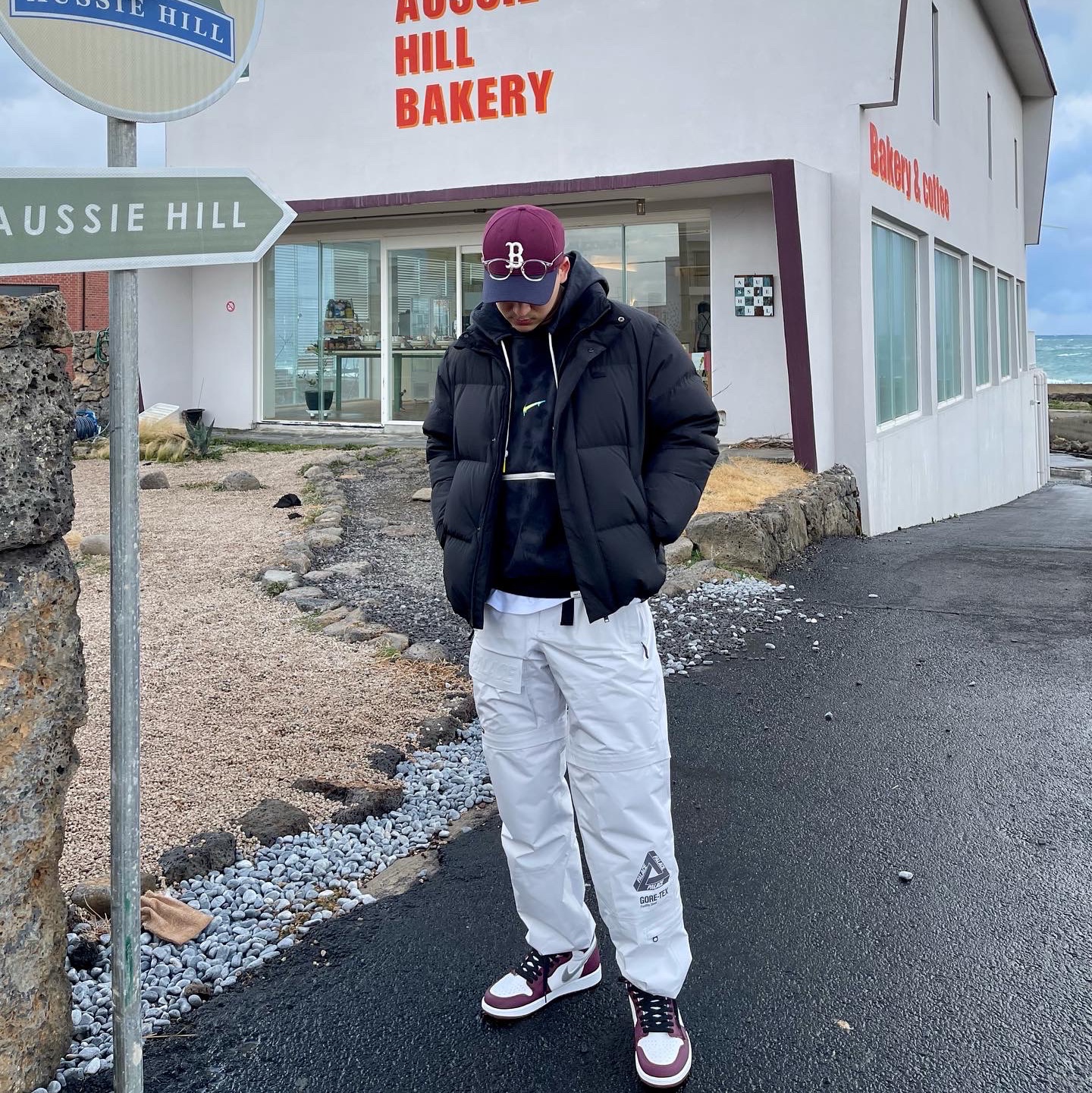 Palace Gore-Tex Zip Off Cargos Grey - 21SS, Jordan 1 Retro High OG Bordeaux 착용 스타일