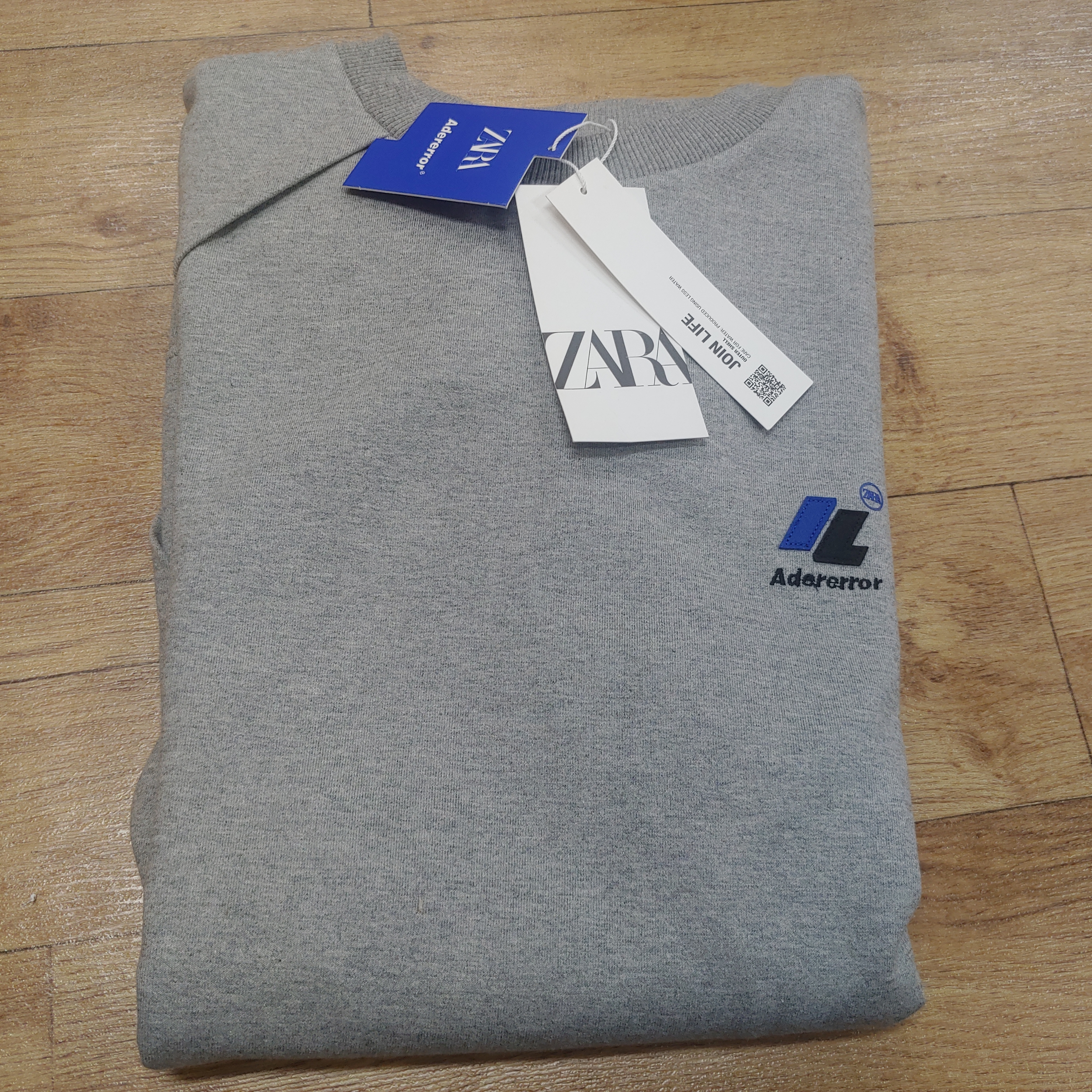 Zara x Ader Error Oversize Sweatshirt Grey 착용 스타일 - 1