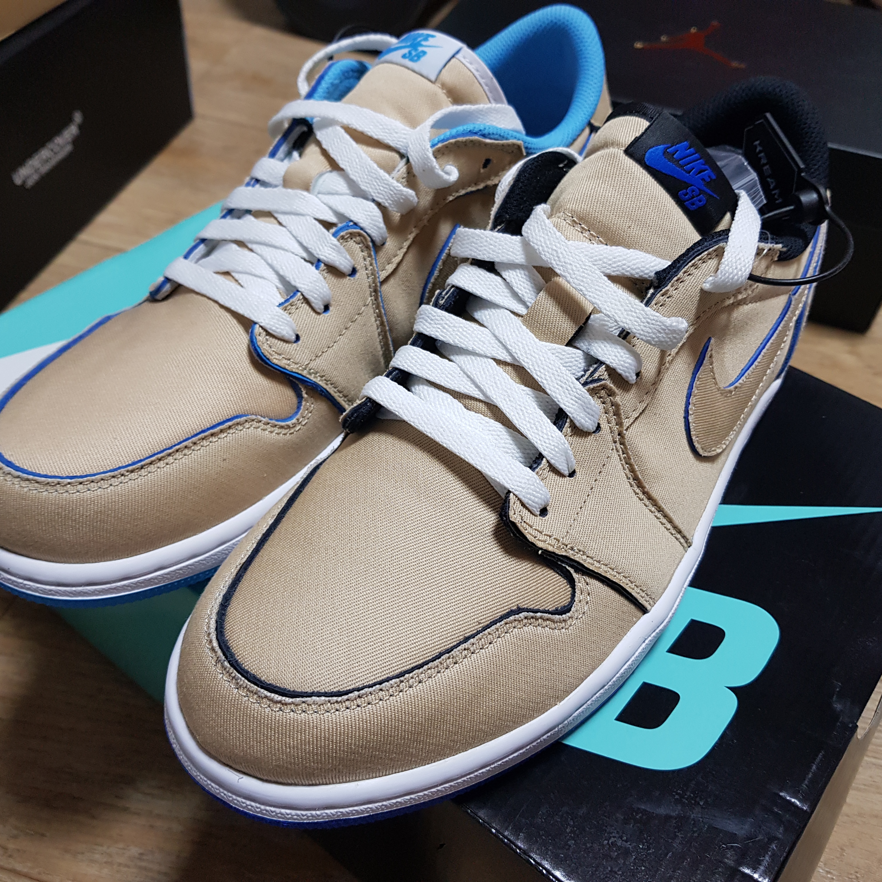 Jordan 1 x Lance Mountain Low SB QS Desert Ore 착용 스타일 - 2