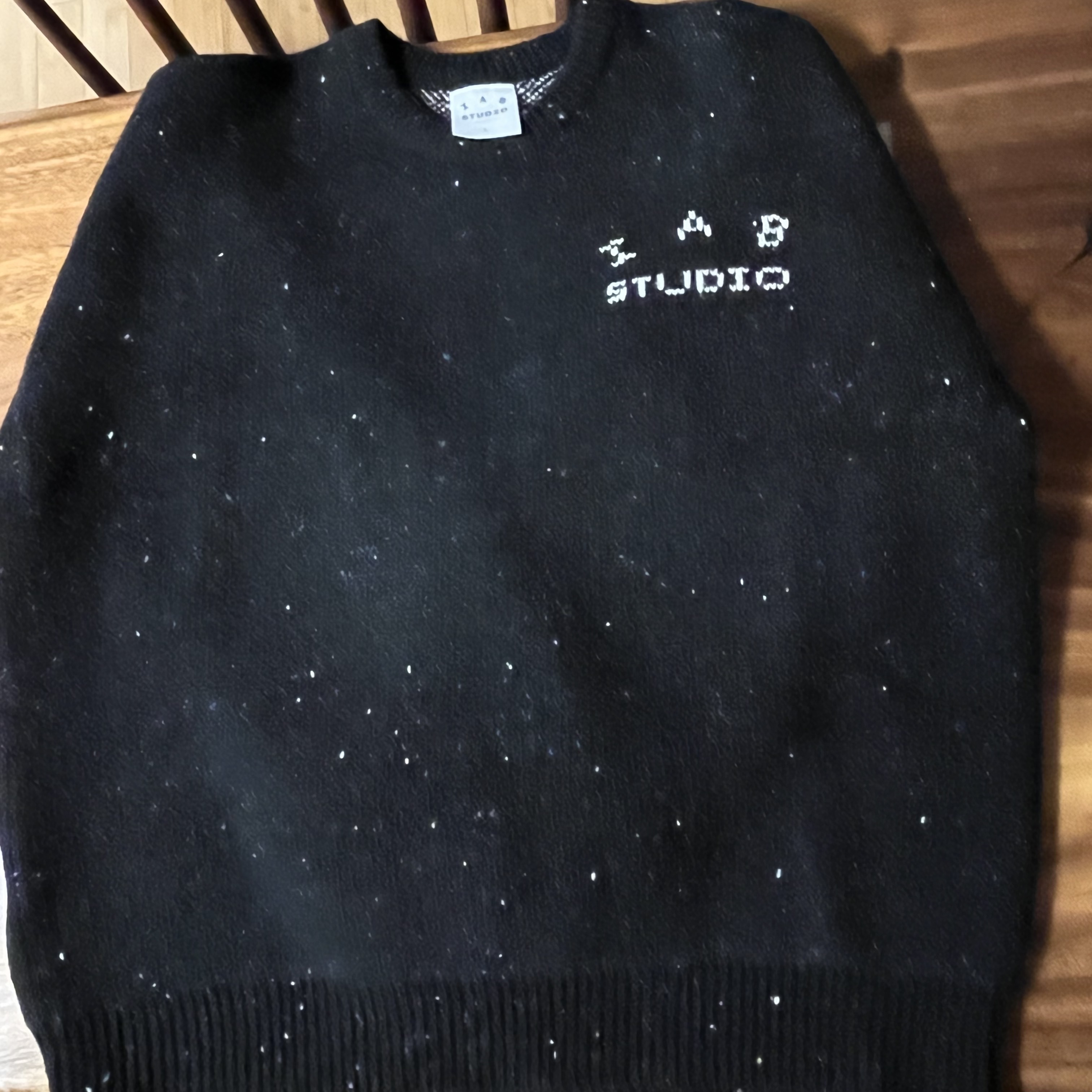 IAB Studio Knit Black 착용 스타일 - 1
