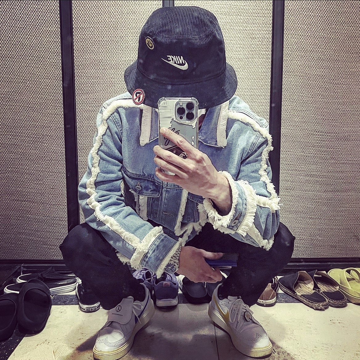 Nike x Peaceminusone Kwondo1 White, Nike Futura Corduroy Bucket Black 착용 스타일 - 1