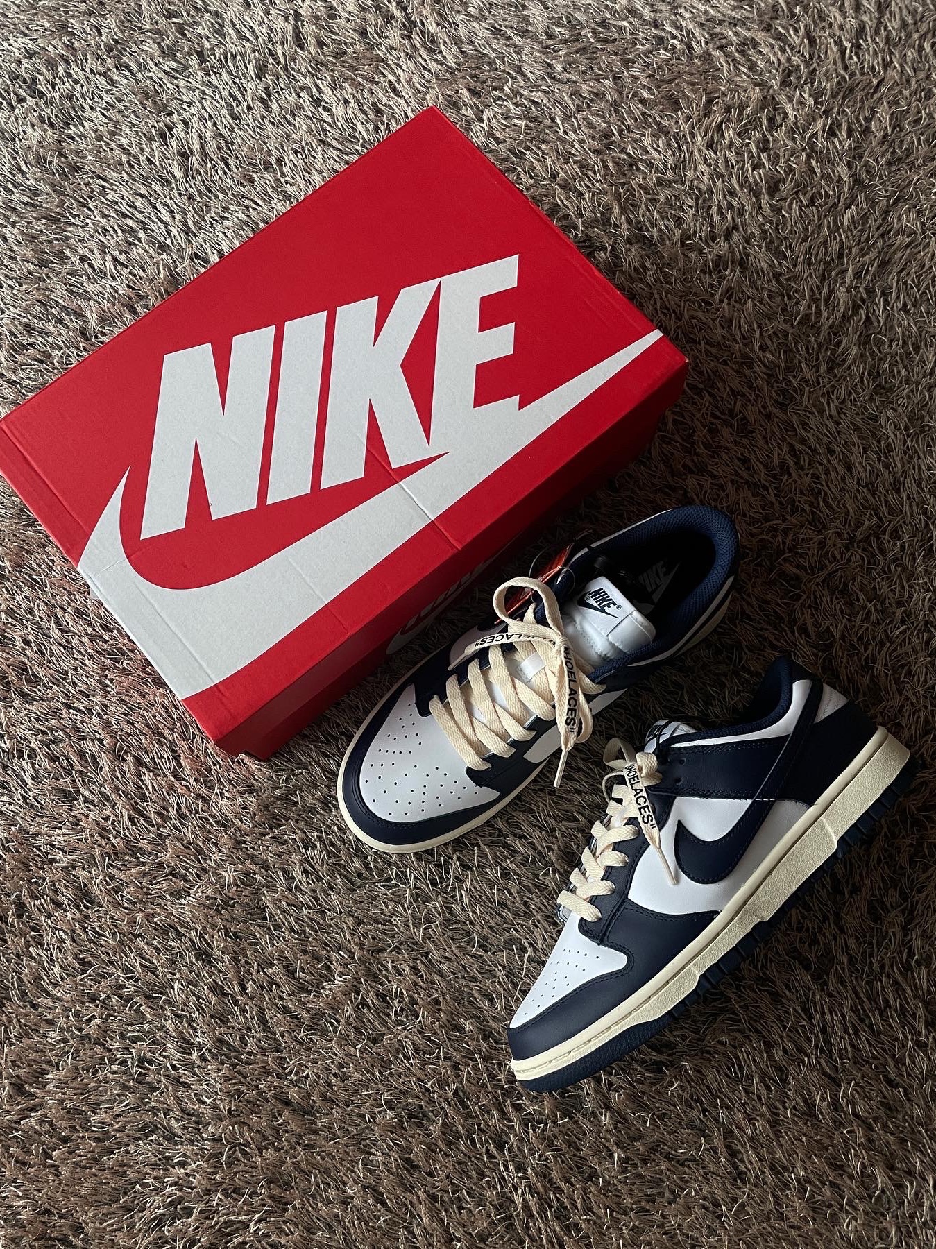 (W) Nike Dunk Low Vintage Midnight Navy 착용 스타일 - 3