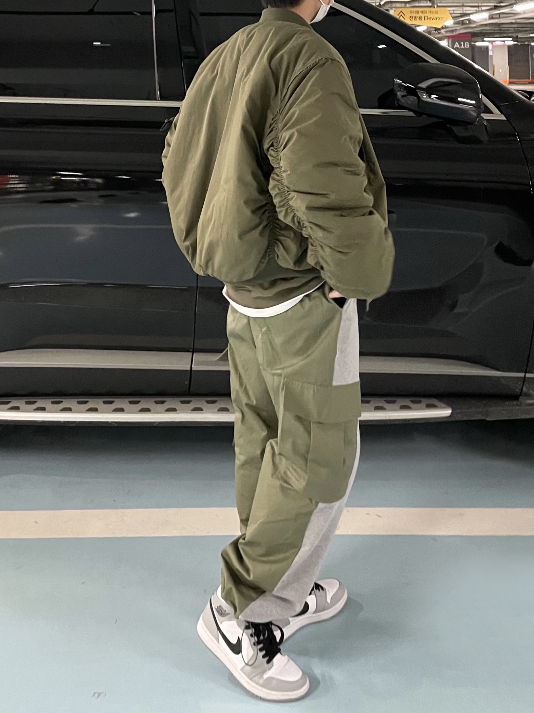 Jordan 1 Mid Light Smoke Grey 착용 스타일 - 1