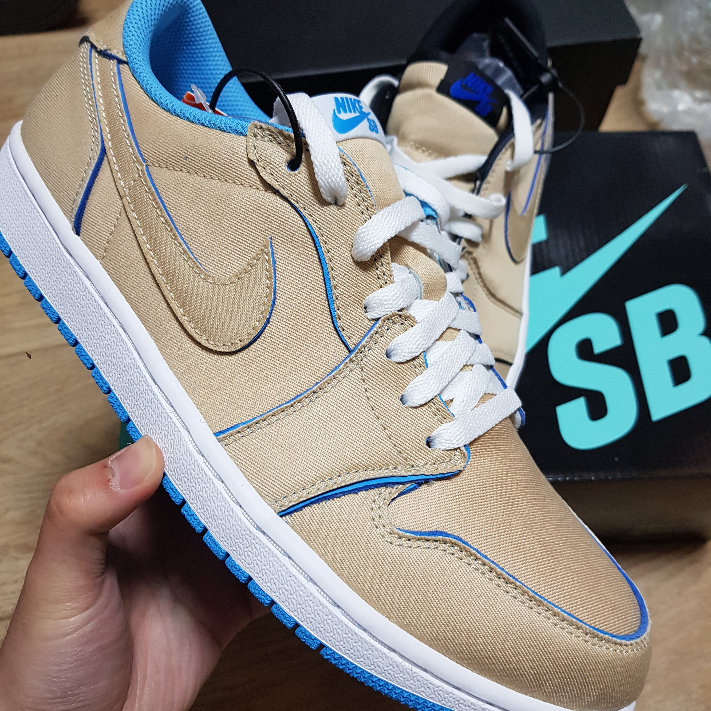 Jordan 1 x Lance Mountain Low SB QS Desert Ore 착용 스타일 - 1