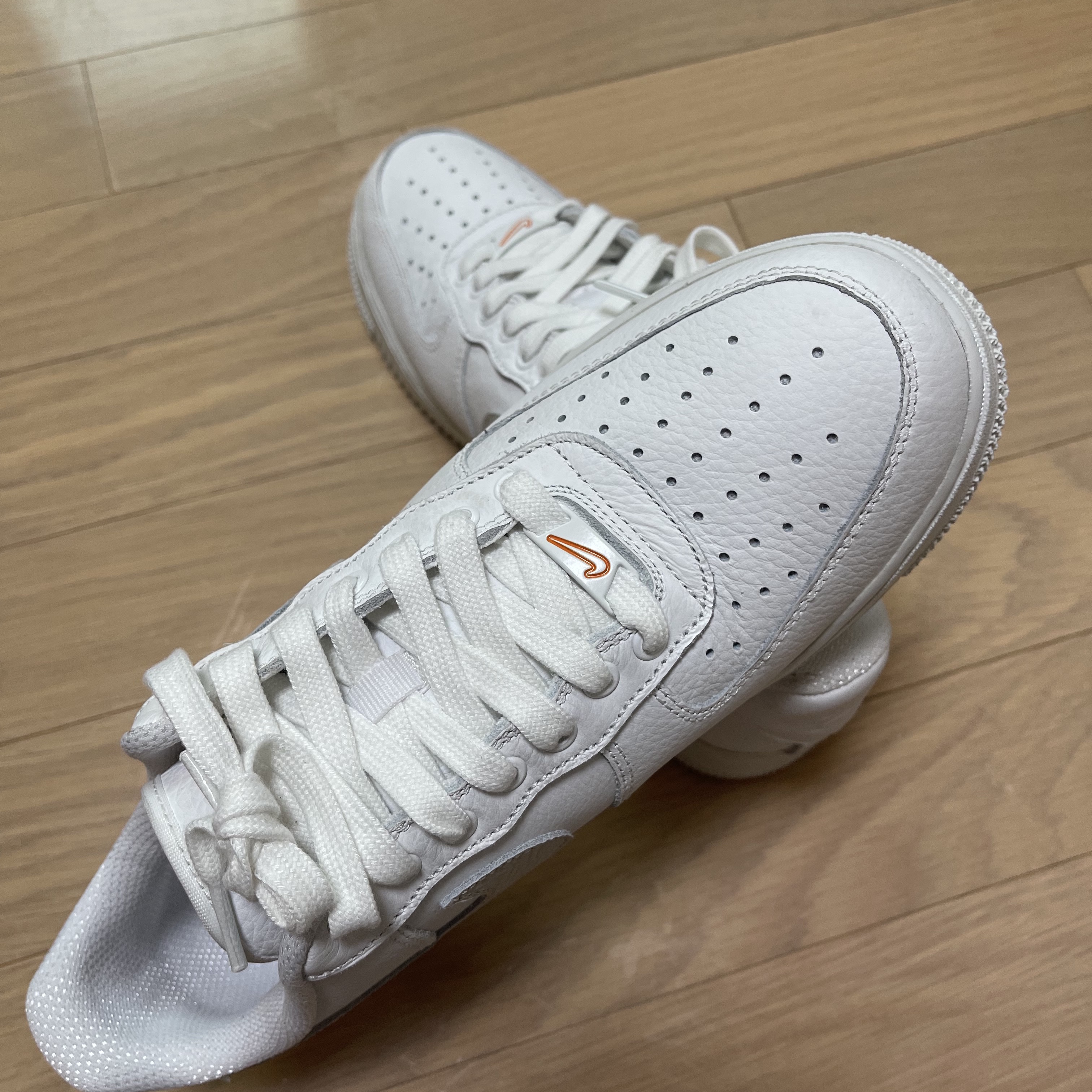 (W) Nike Air Force 1 '07 Light Bone 착용 스타일 - 1