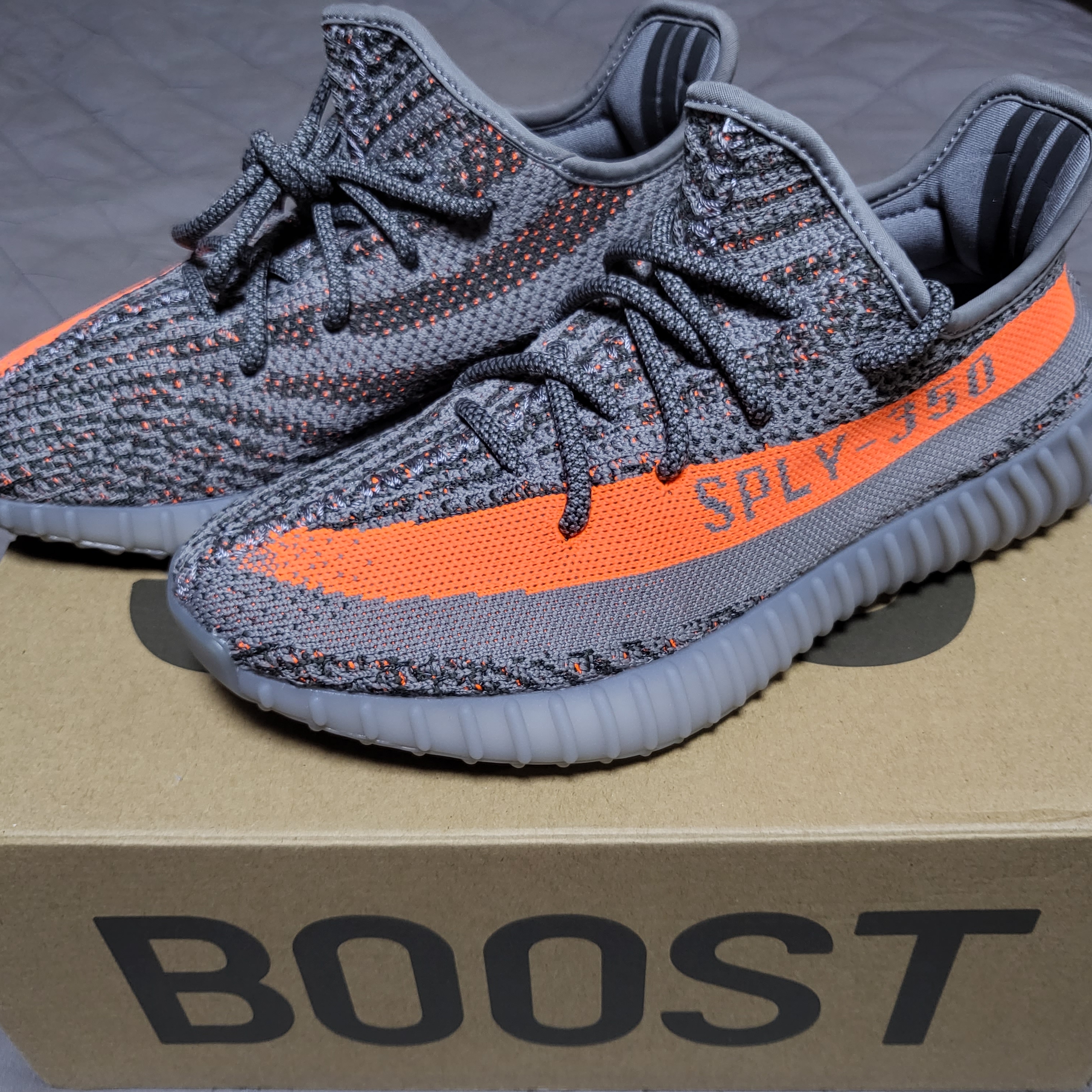 Adidas Yeezy Boost 350 V2 Beluga - Reflective 착용 스타일 - 1