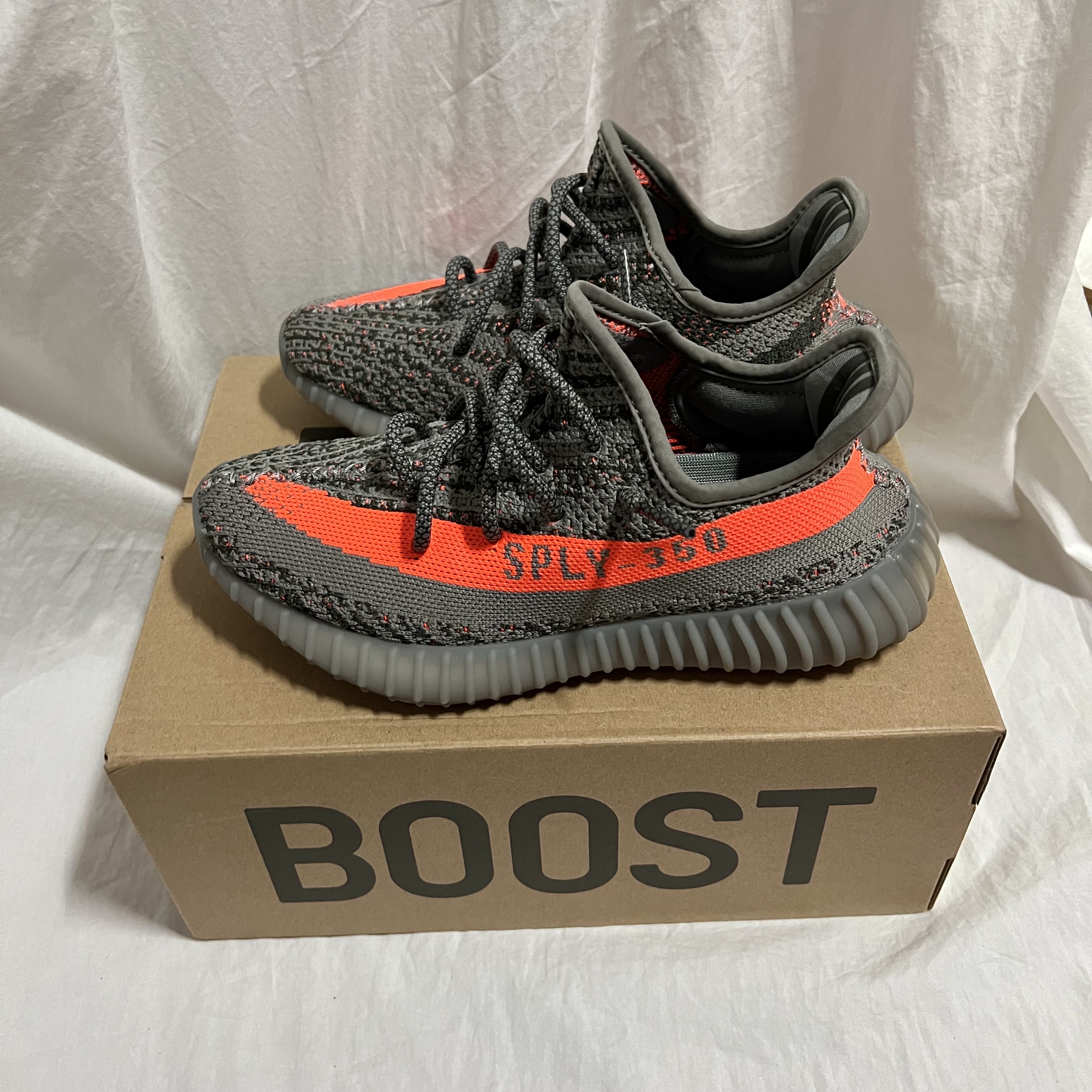Adidas Yeezy Boost 350 V2 Beluga - Reflective 착용 스타일 - 2