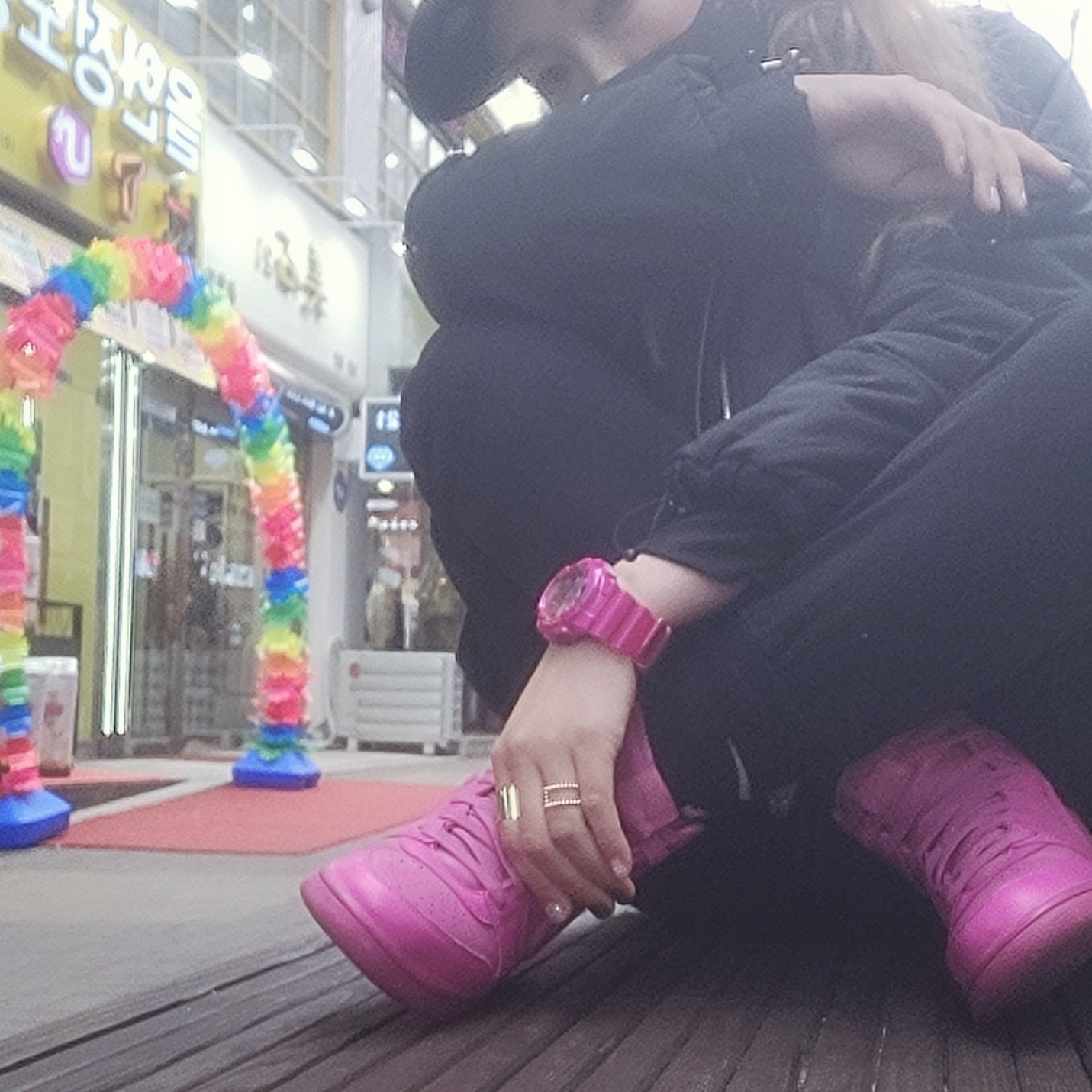 Nike x Ambush Dunk High Cosmic Fuchsia 착용 스타일 - 4