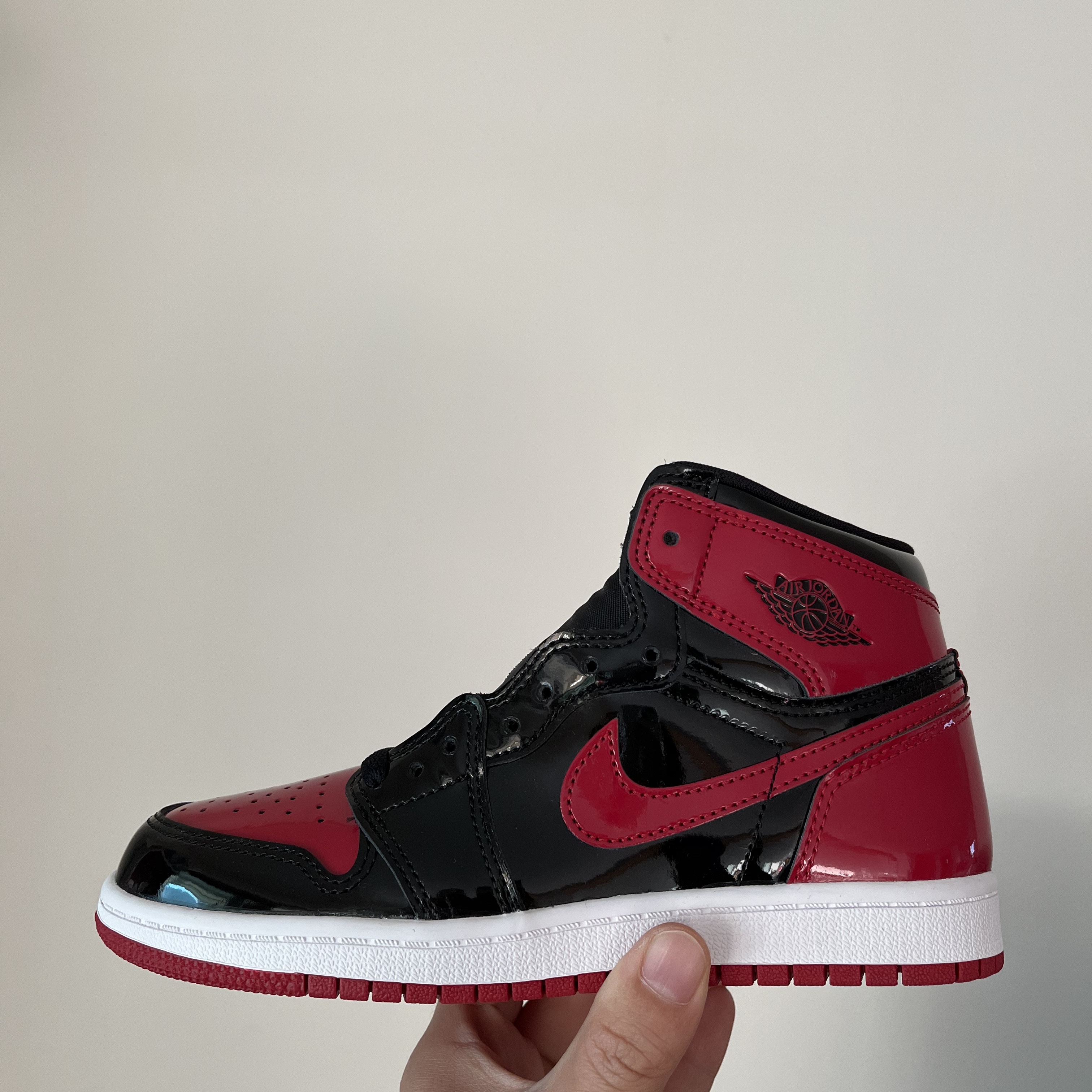 (PS) Jordan 1 Retro High OG Patent Bred, Jordan 1 Retro High OG Patent Bred 착용 스타일 - 2