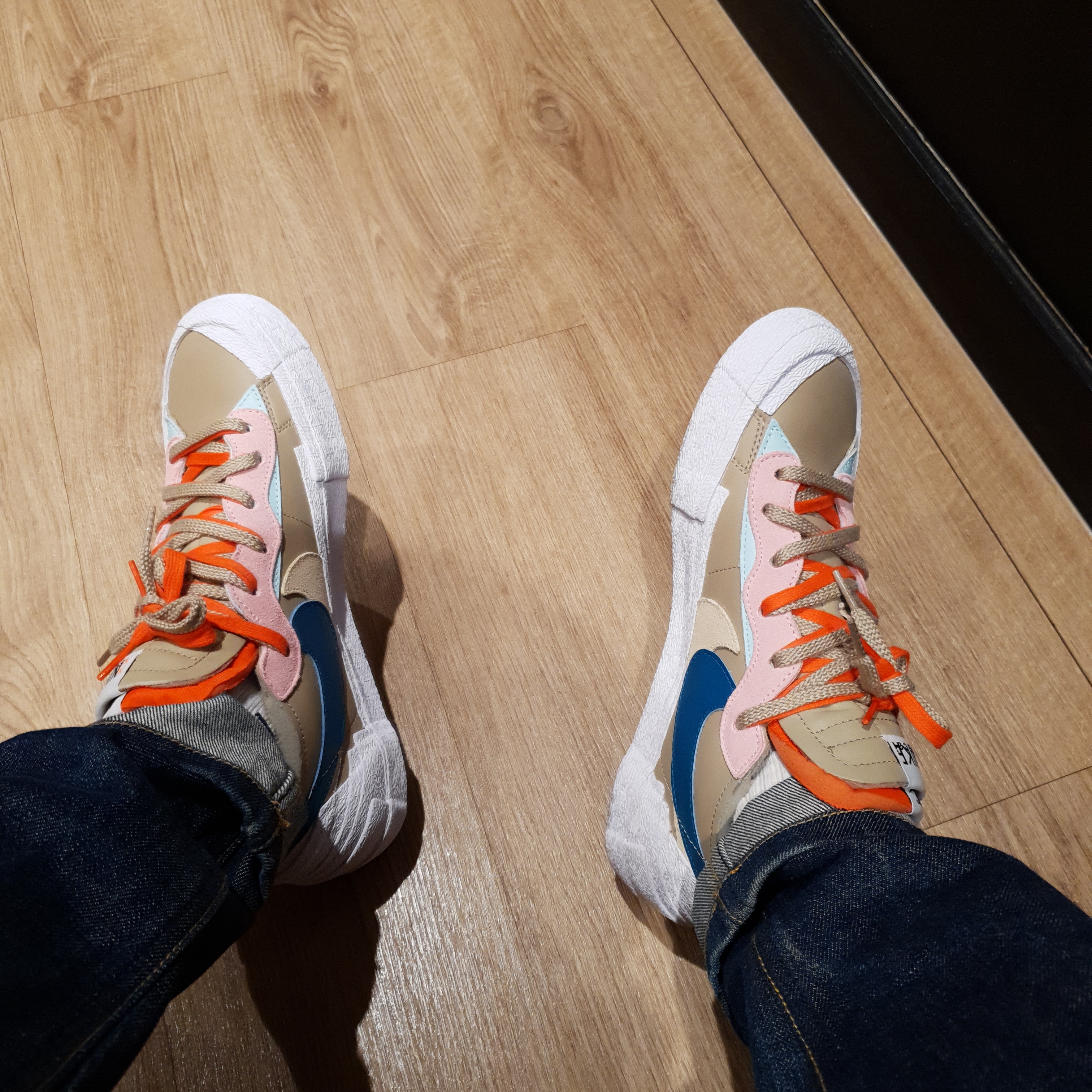 Nike x Sacai x Kaws Blazer Low Reed 착용 스타일