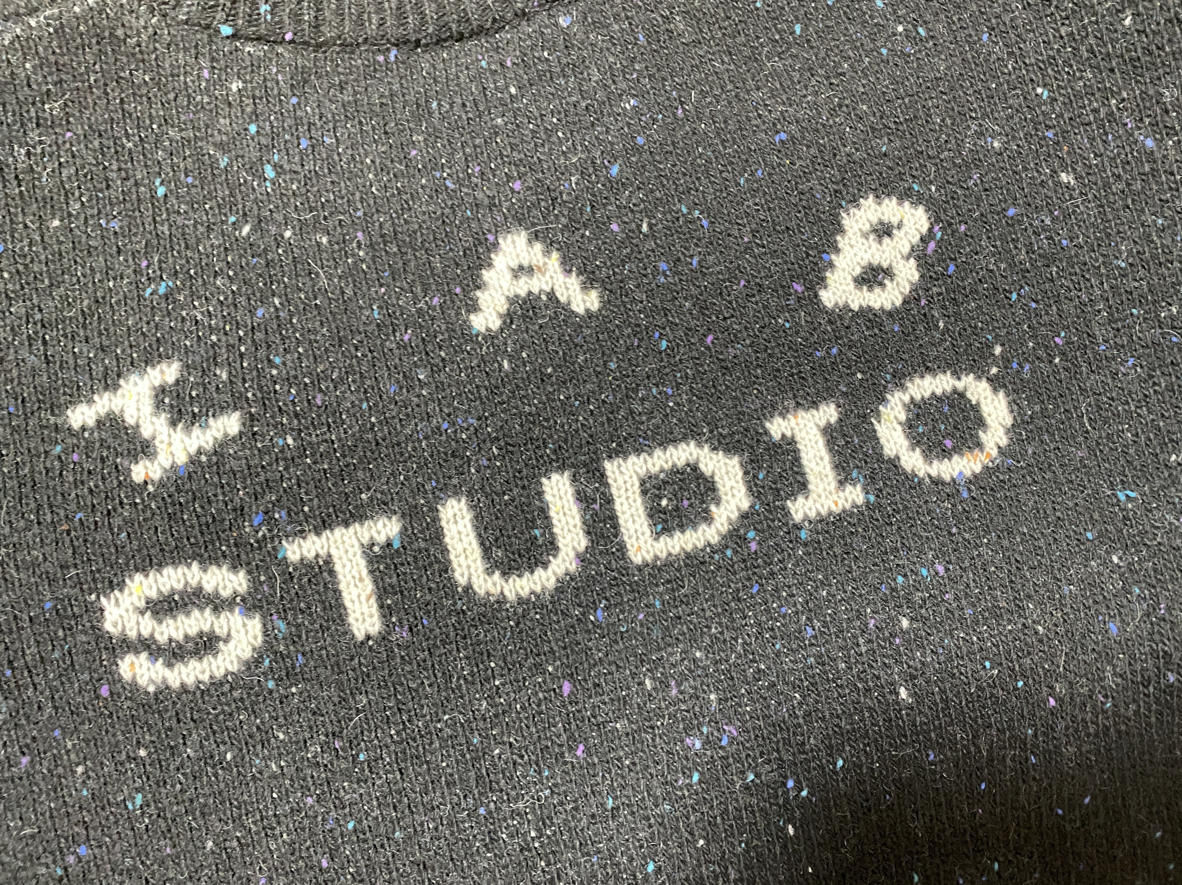 IAB Studio Hoodie Light Gray, IAB Studio x Lee Pigment Sweatshirt Indigo Navy 착용 스타일
